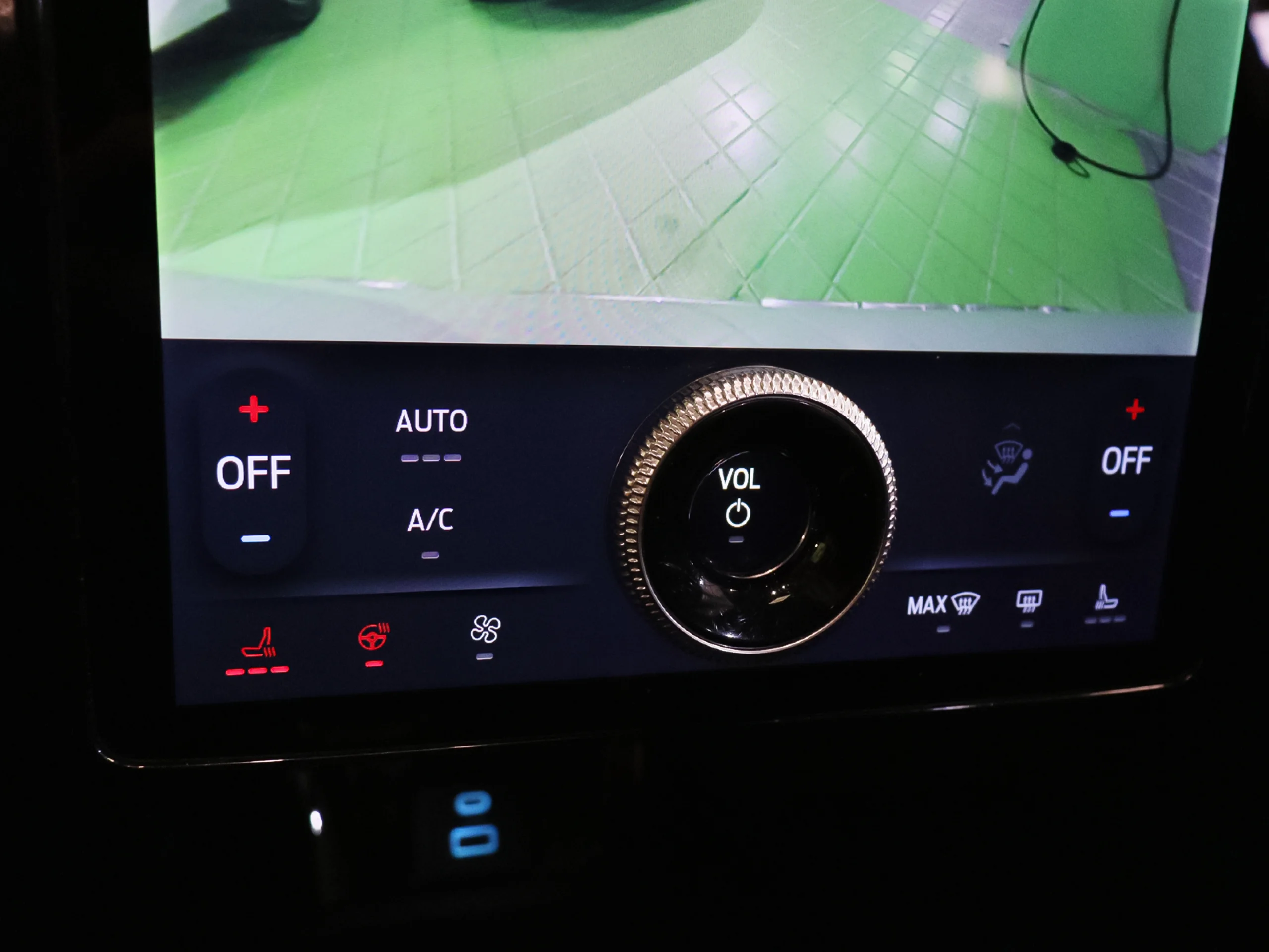 Ford Mustang Mach-E Batería 98.8Kwh 216 kW (294 CV) - Foto 24