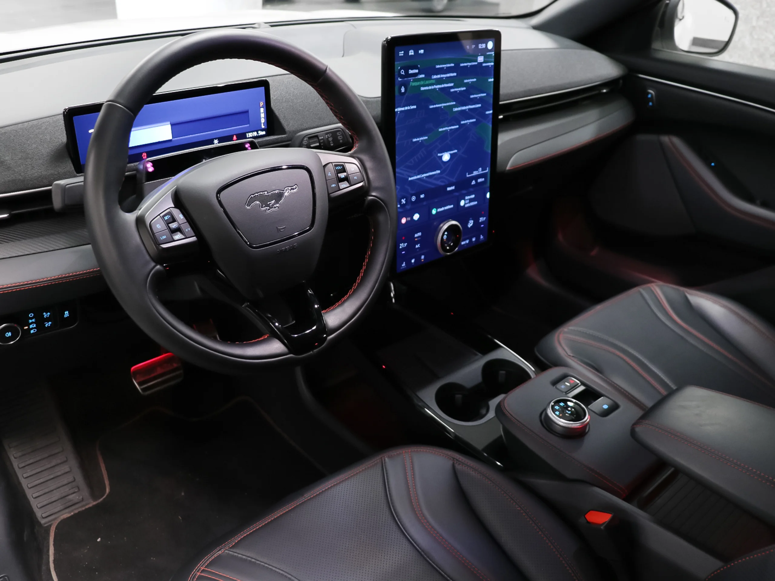 Ford Mustang Mach-E Premium RWD Rango Extendido 216 kW (294 CV) - Foto 3