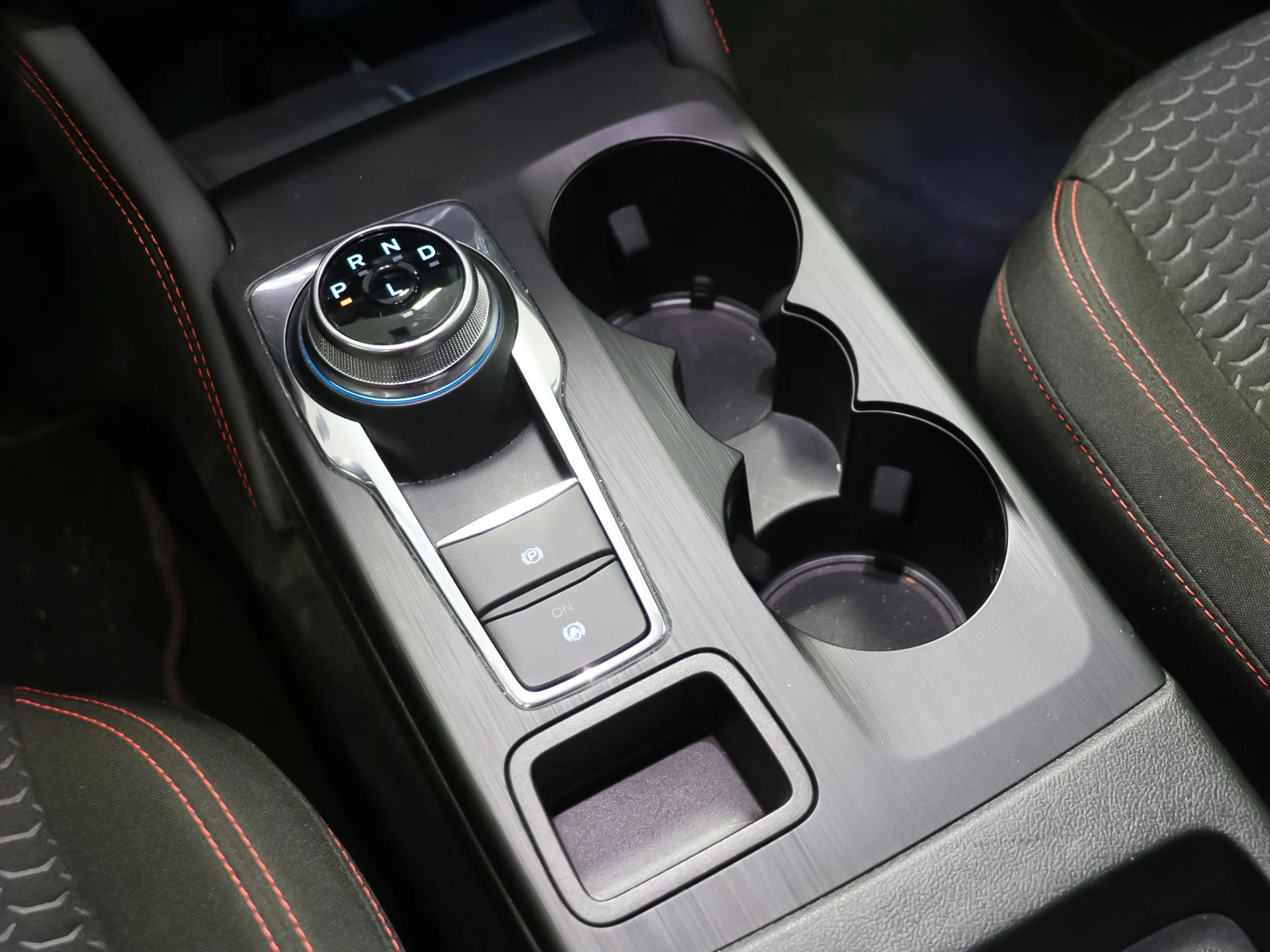 Ford Kuga 2.5 Duratec PHEV ST-Line Auto 178 kW (243 CV) - Foto 28