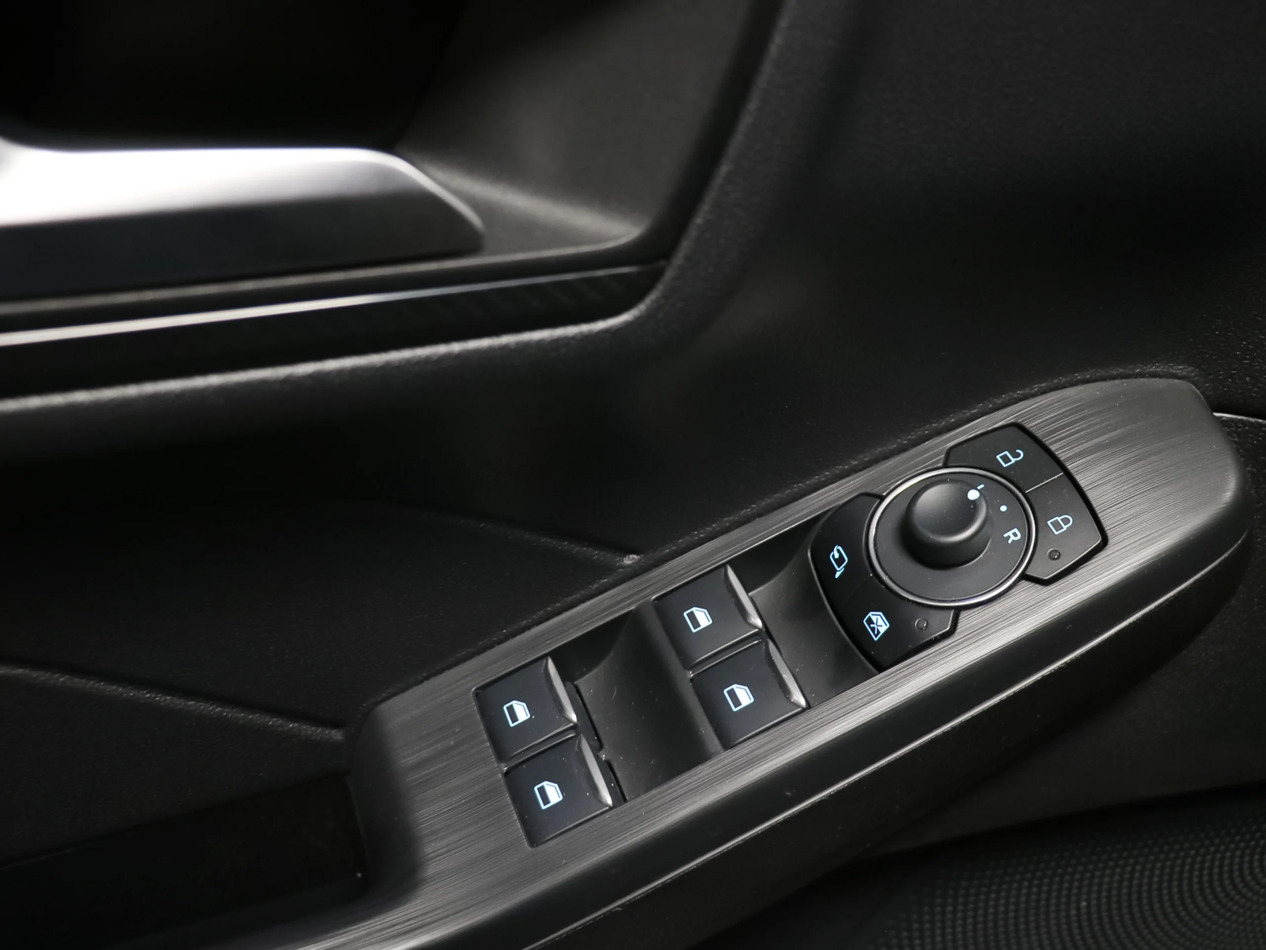 Ford Kuga 2.5 Duratec PHEV ST-Line Auto 178 kW (243 CV) - Foto 35