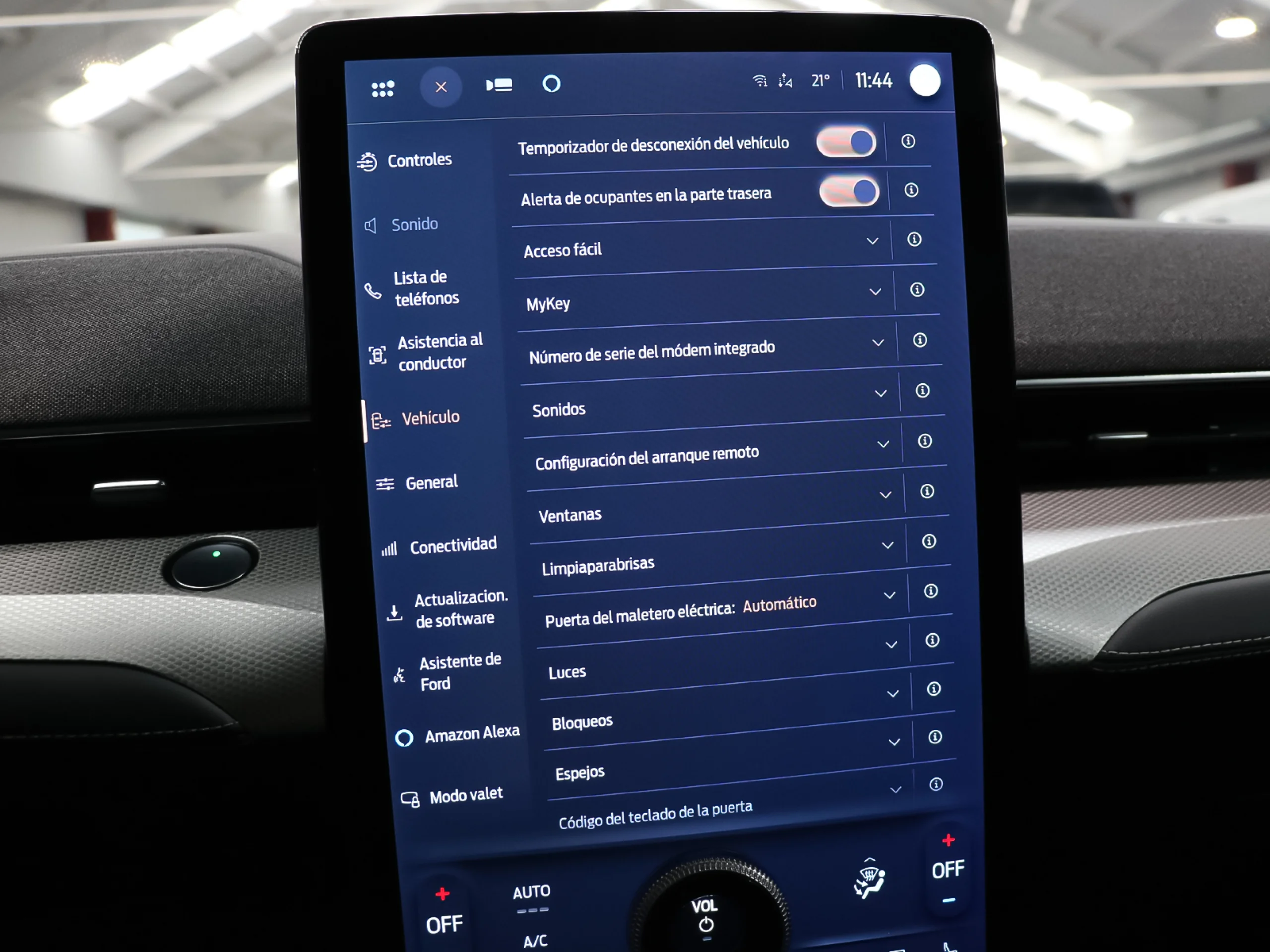 Ford Mustang Mach-E AWD Batería 75.7Kwh 198 kW (269 CV) - Foto 24