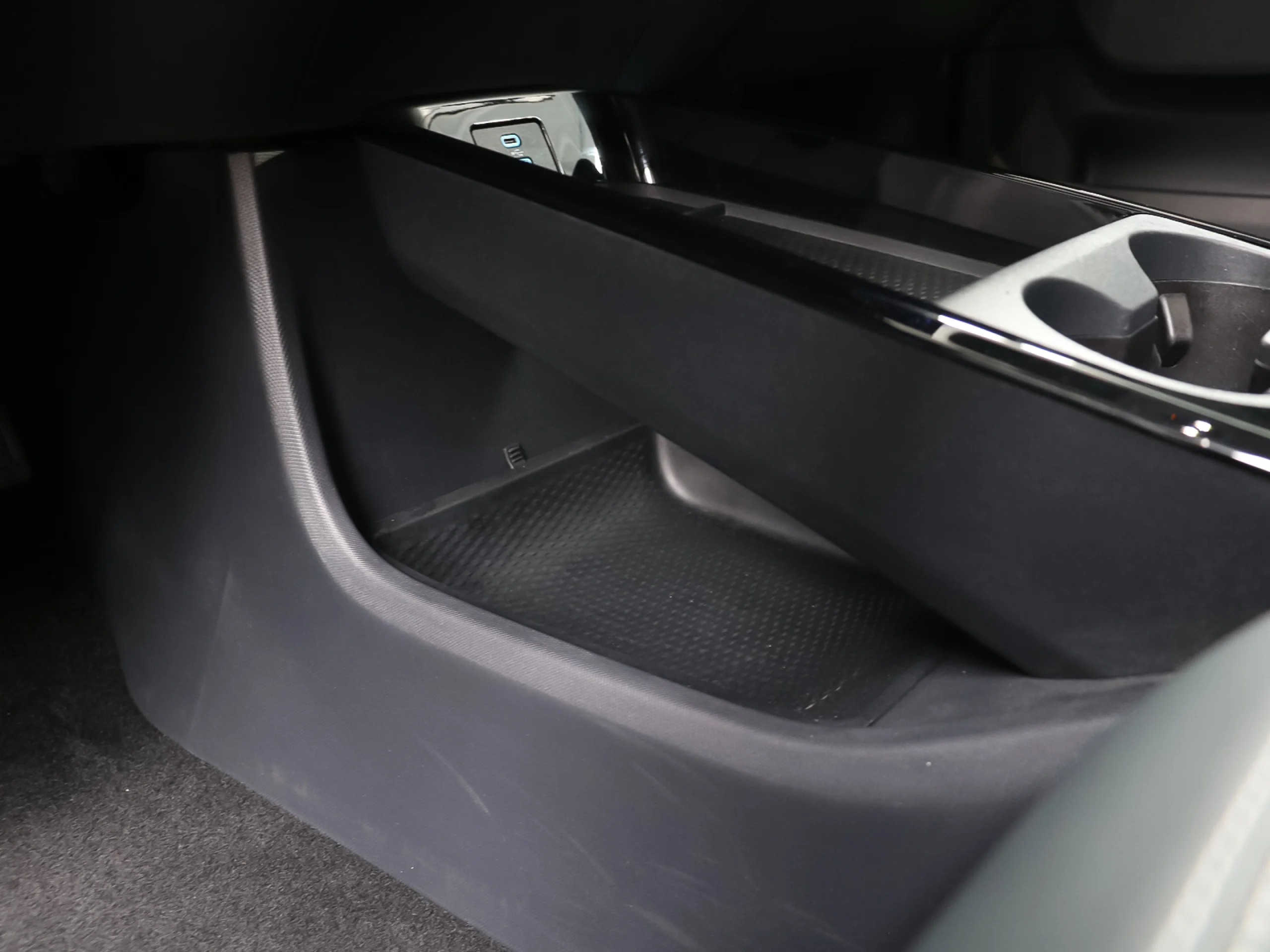 Ford Mustang Mach-E AWD Batería 75.7Kwh 198 kW (269 CV) - Foto 26