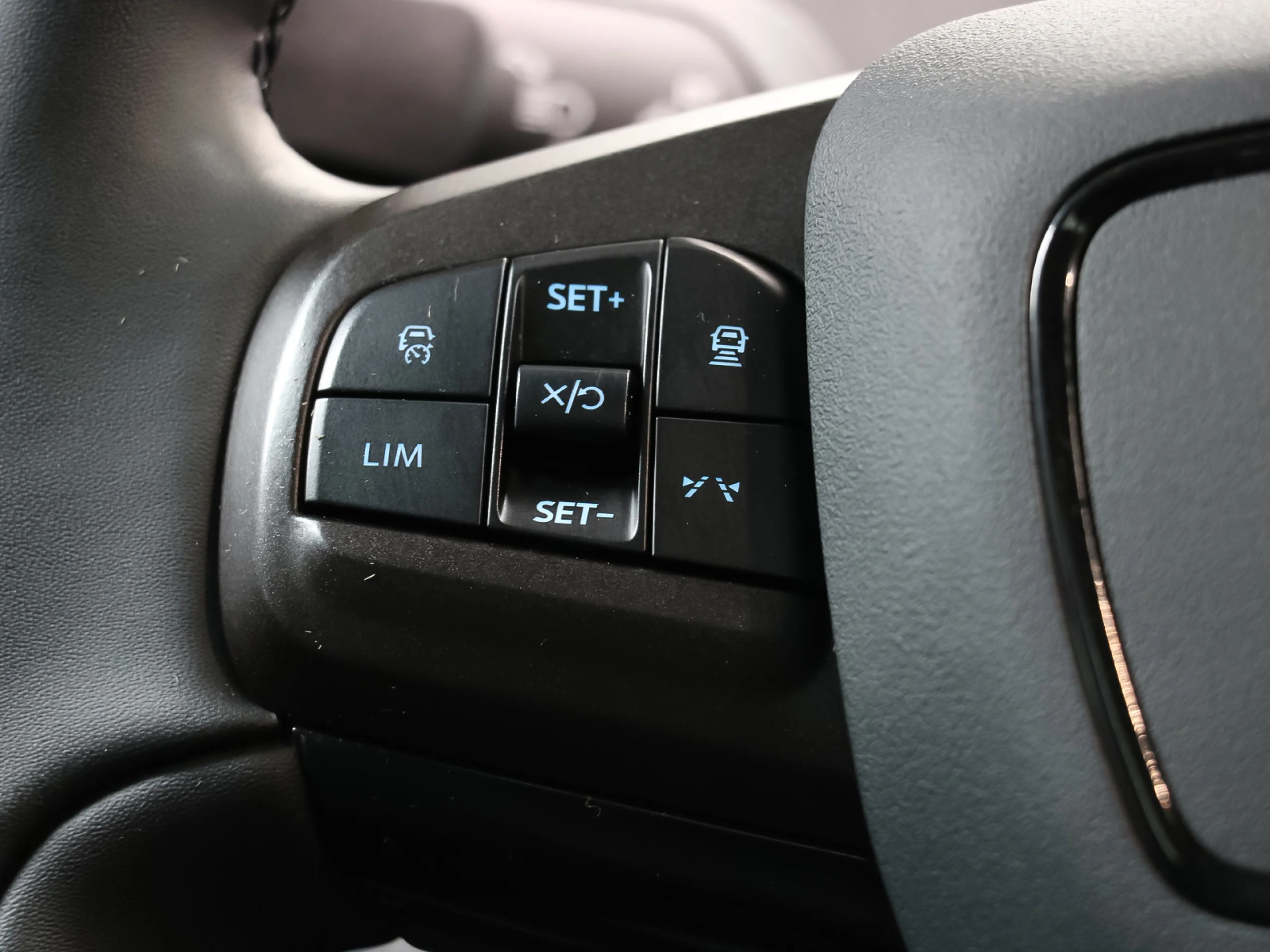 Ford Mustang Mach-E AWD Batería 75.7Kwh 198 kW (269 CV) - Foto 32