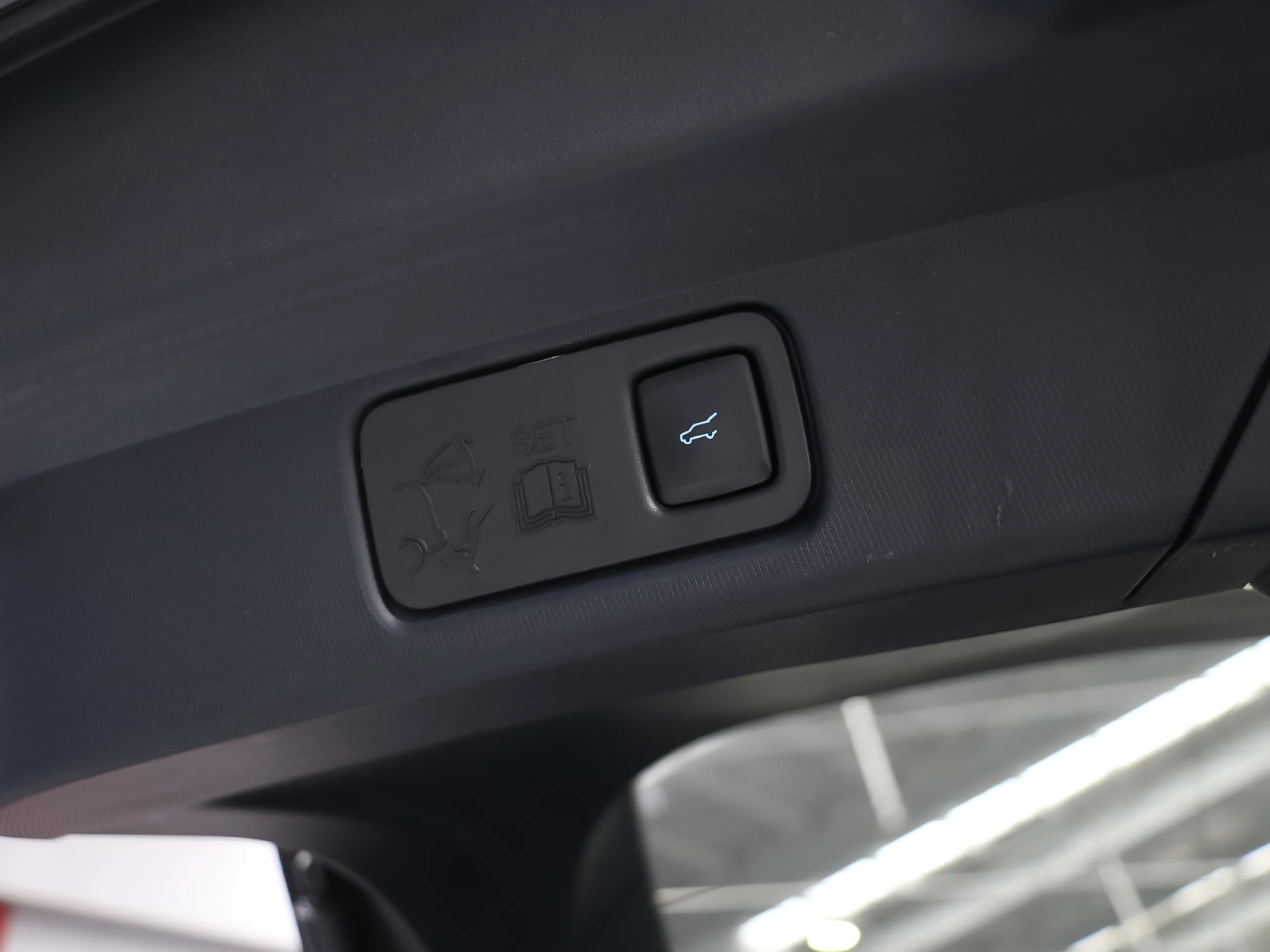 Ford Mustang Mach-E AWD Batería 75.7Kwh 198 kW (269 CV) - Foto 43