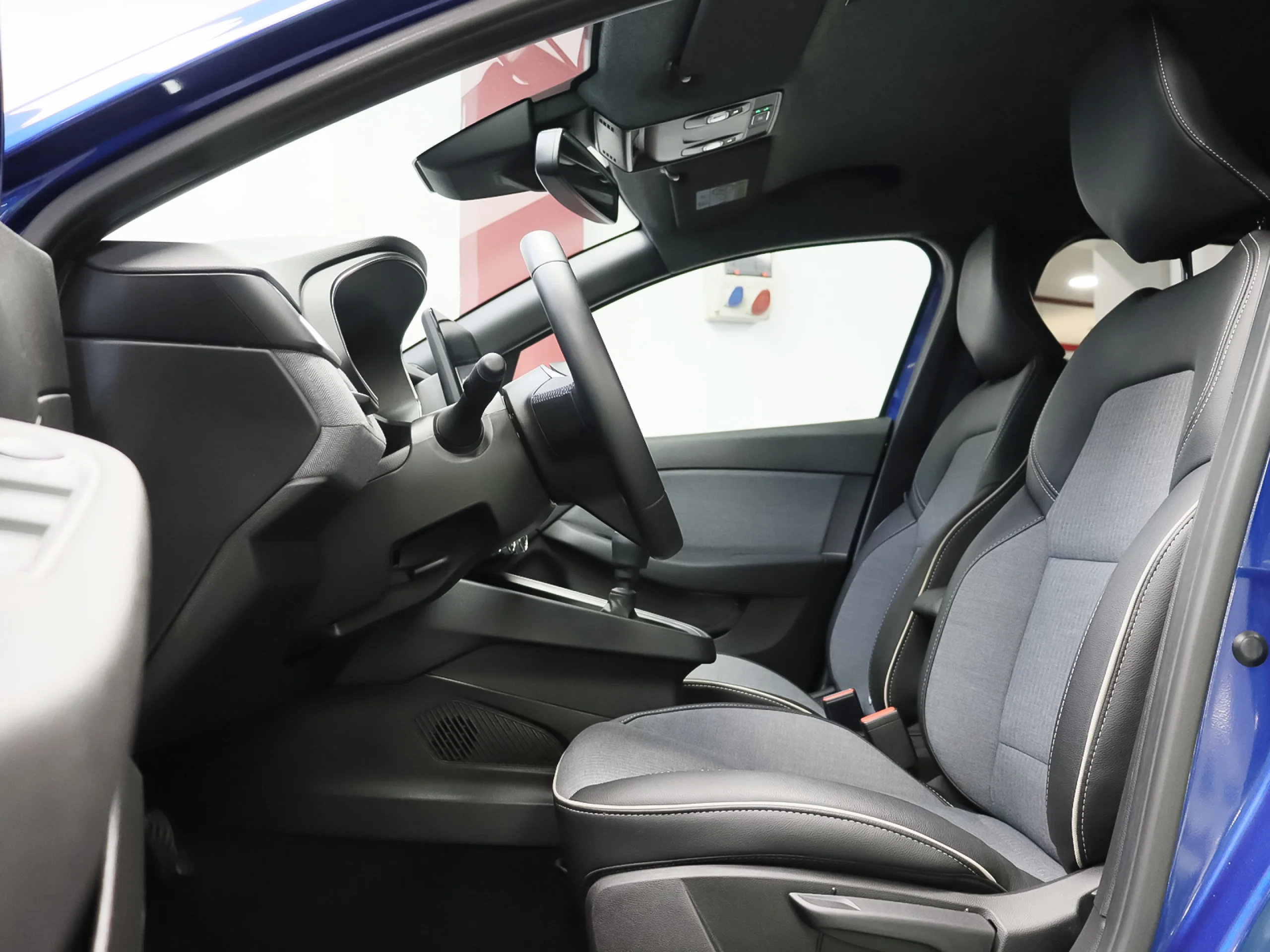 Renault Clio Techno TCe 66 kW (90 CV) - Foto 4