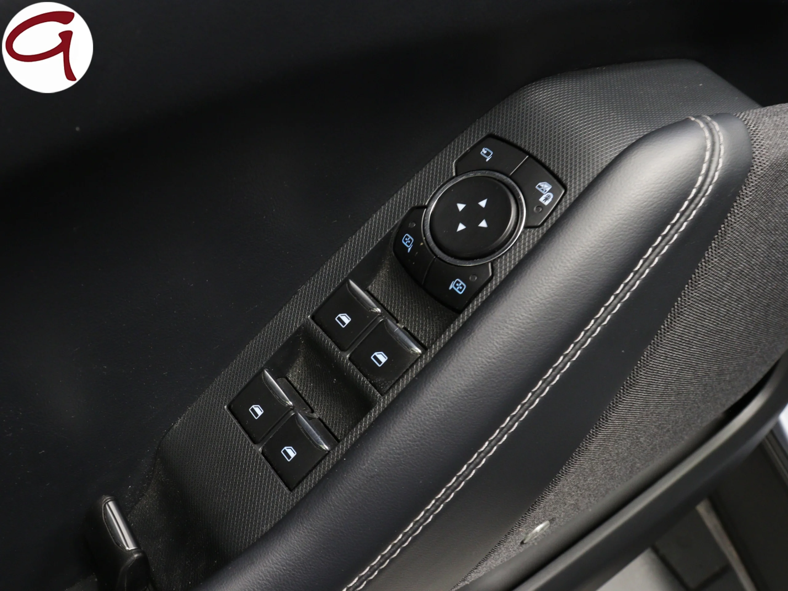 Ford Mustang Mach-E Batería 98.8Kwh 216 kW (294 CV) - Foto 31