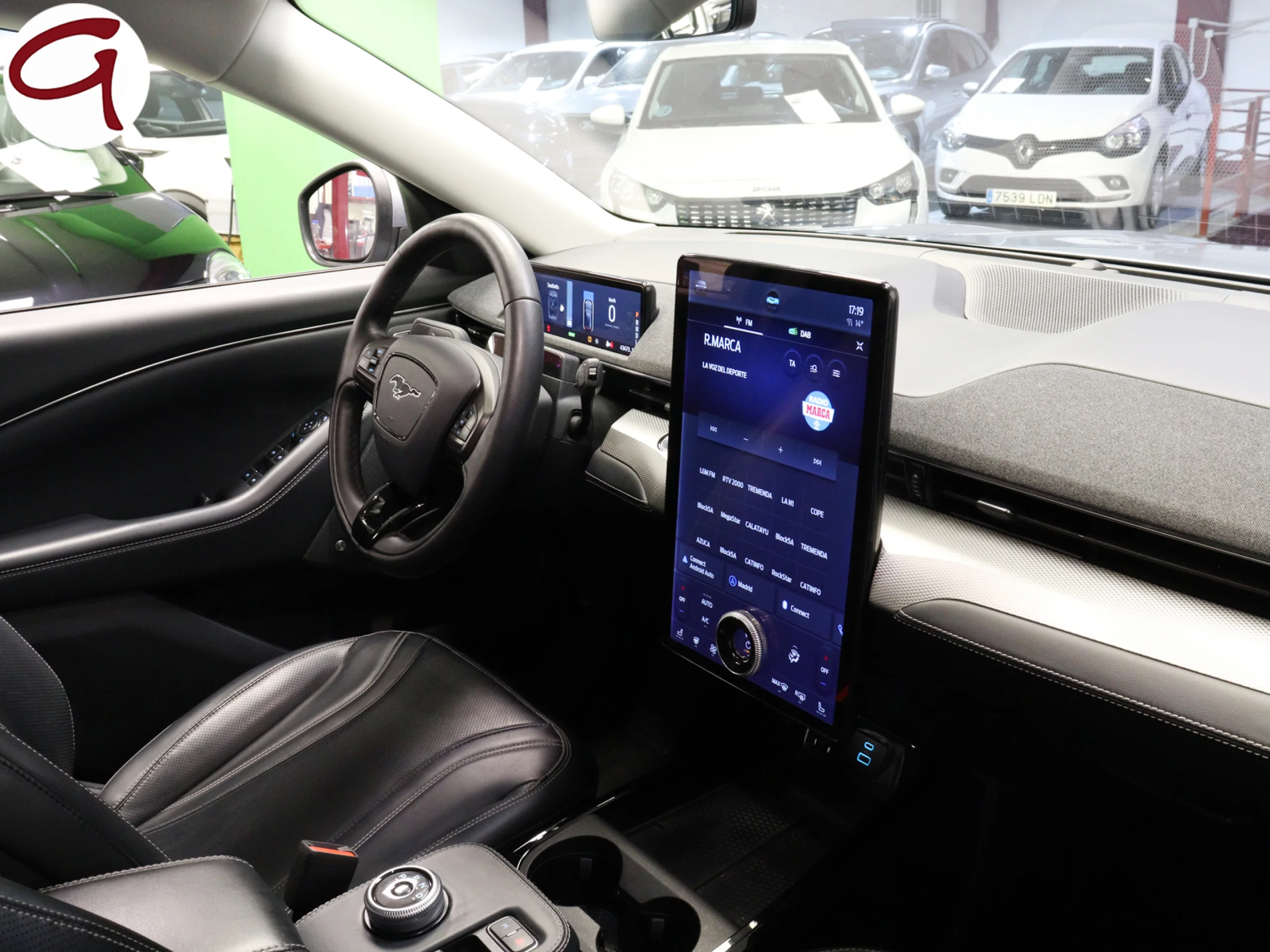 Ford Mustang Mach-E Batería 98.8Kwh 216 kW (294 CV) - Foto 4