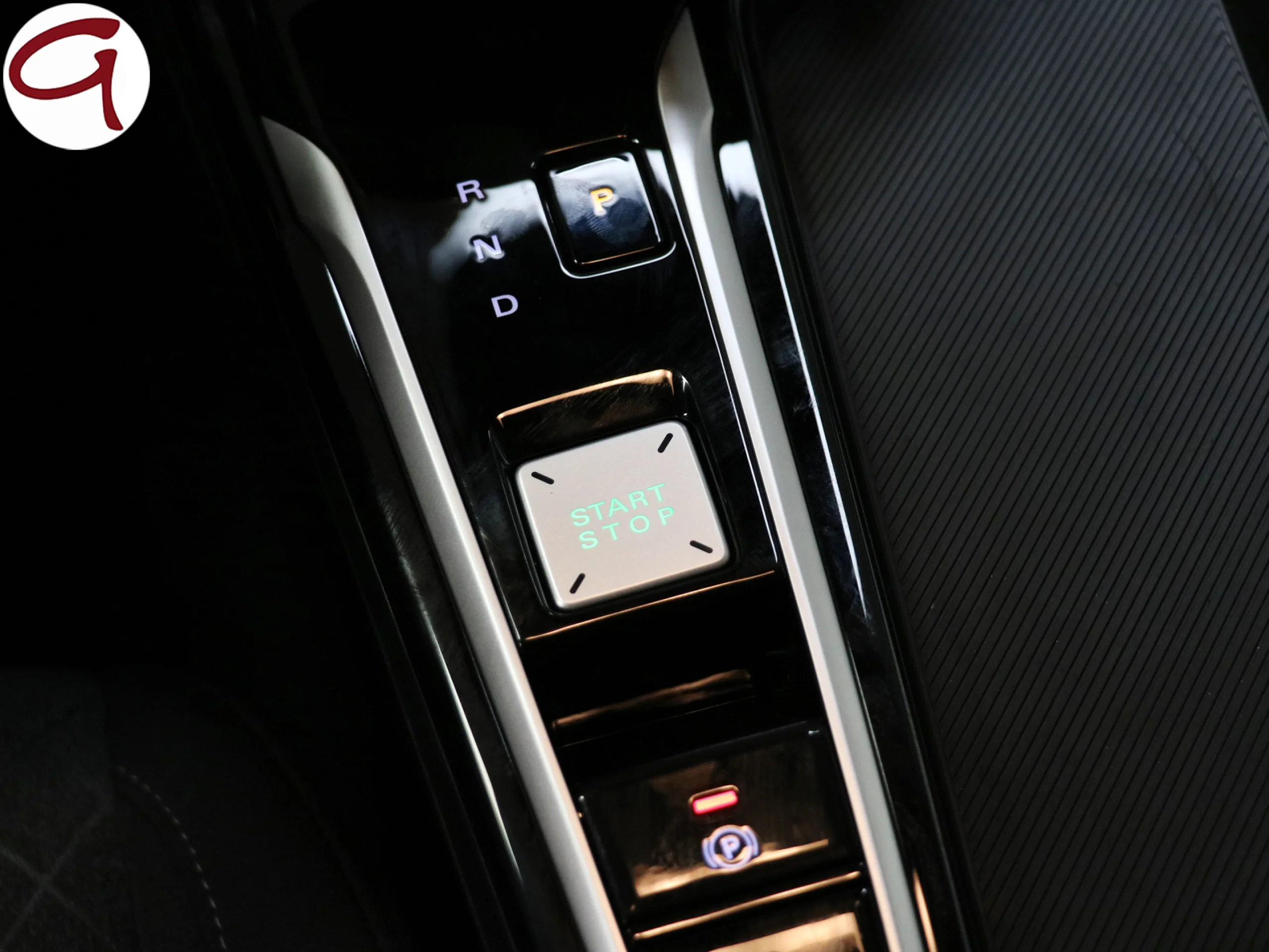 MG ZS 1.5 Hybrid+ Standard 145 kW (197 CV) - Foto 30