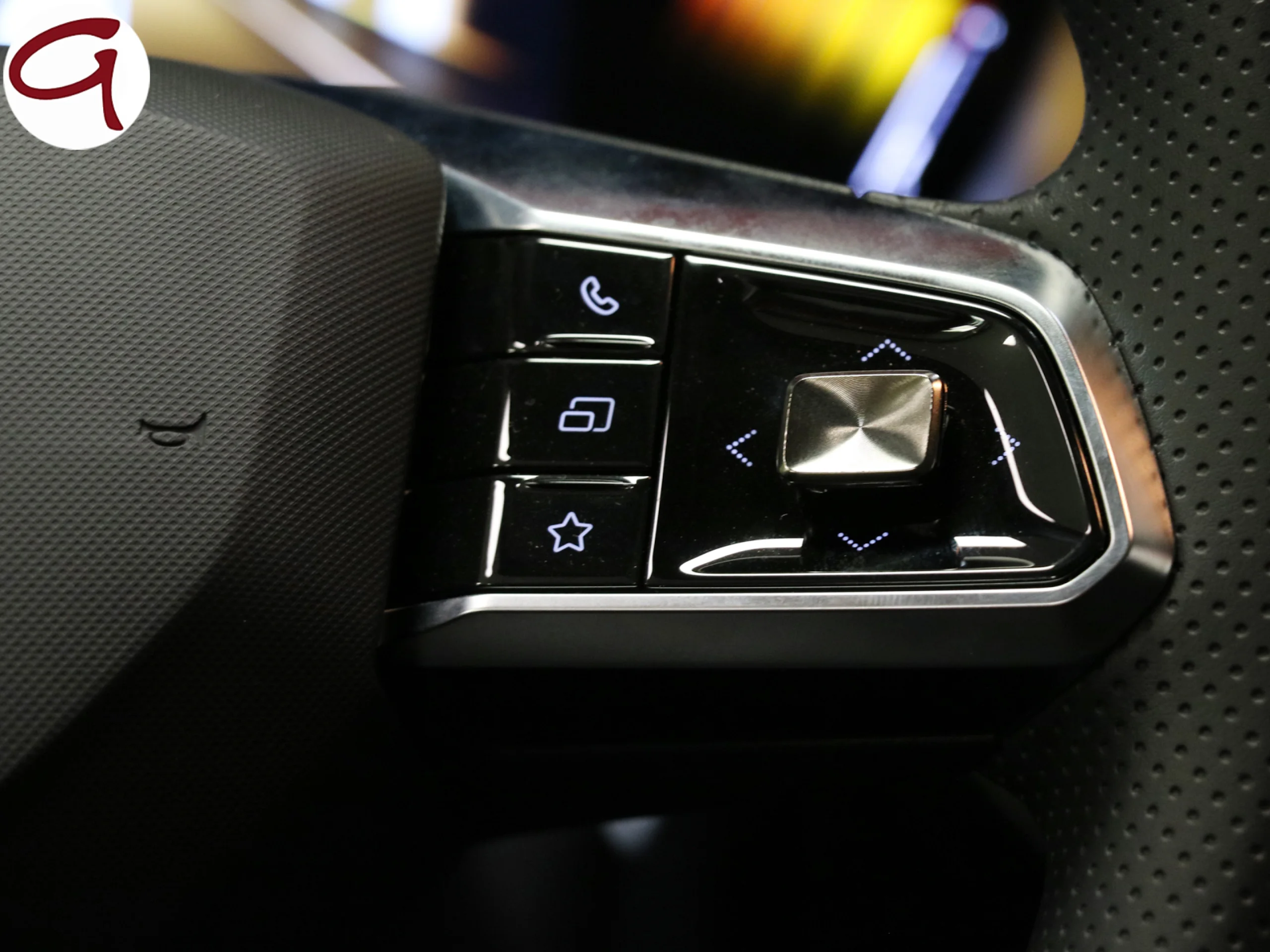 MG ZS 1.5 Hybrid+ Standard 145 kW (197 CV) - Foto 34