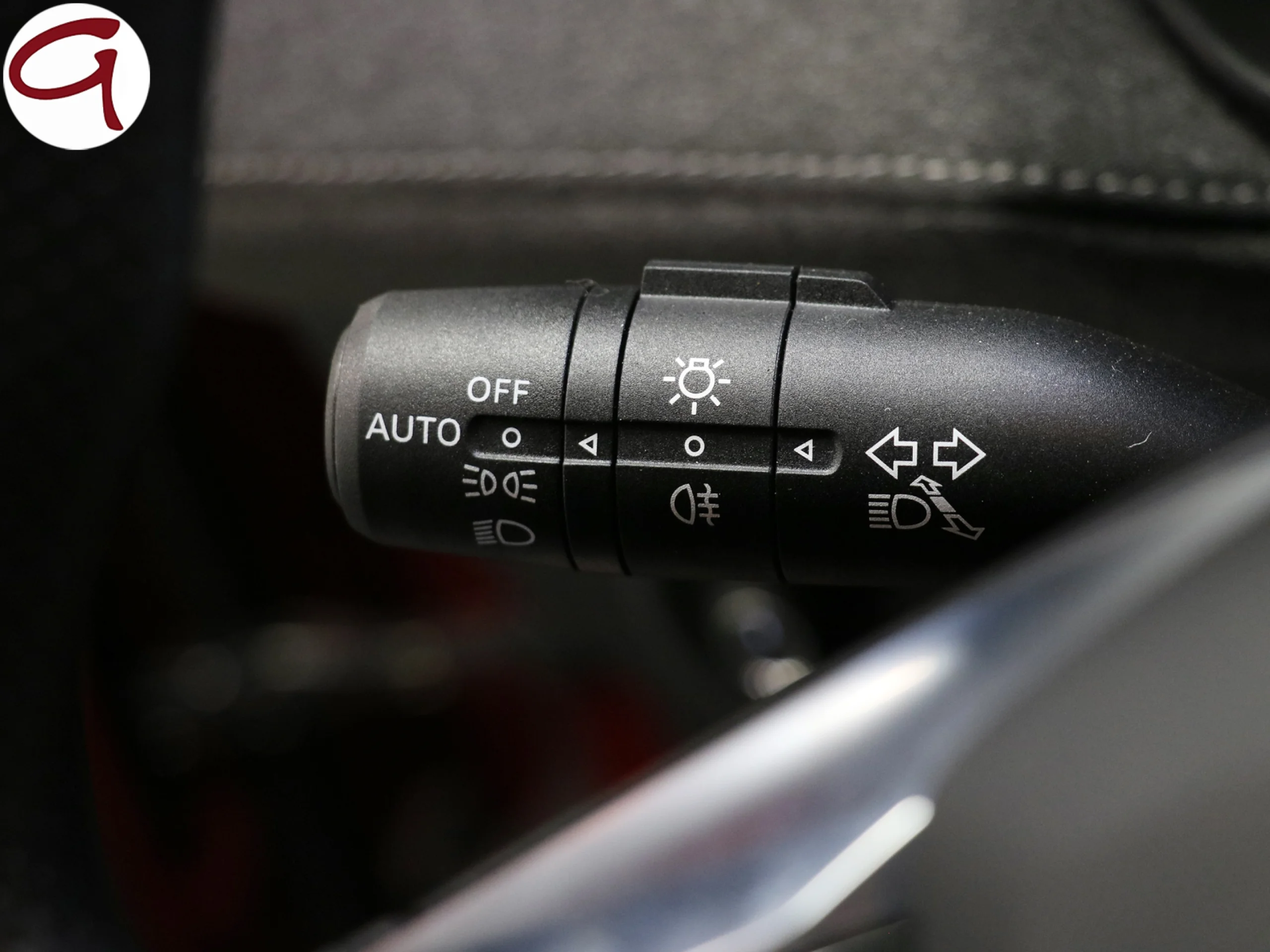 MG ZS 1.5 Hybrid+ Standard 145 kW (197 CV) - Foto 39