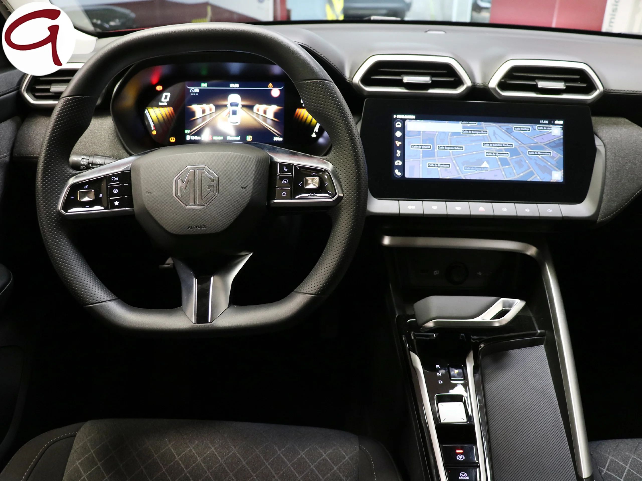 MG ZS 1.5 Hybrid+ Standard 145 kW (197 CV) - Foto 12