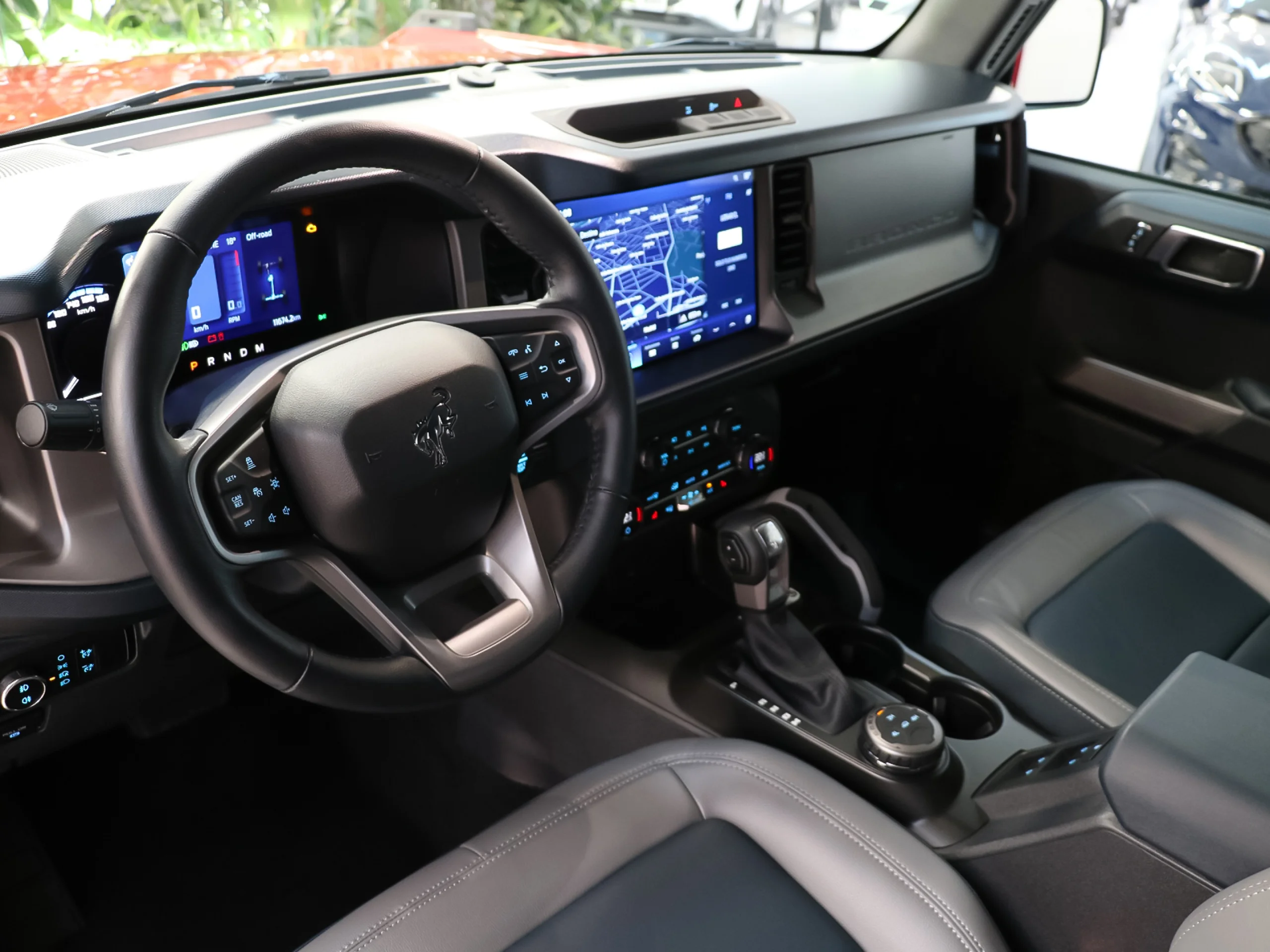 Ford Bronco 2.7 EcoBoost V6 Outer Banks 4x4 In Auto 246 kW (335 CV) - Foto 4