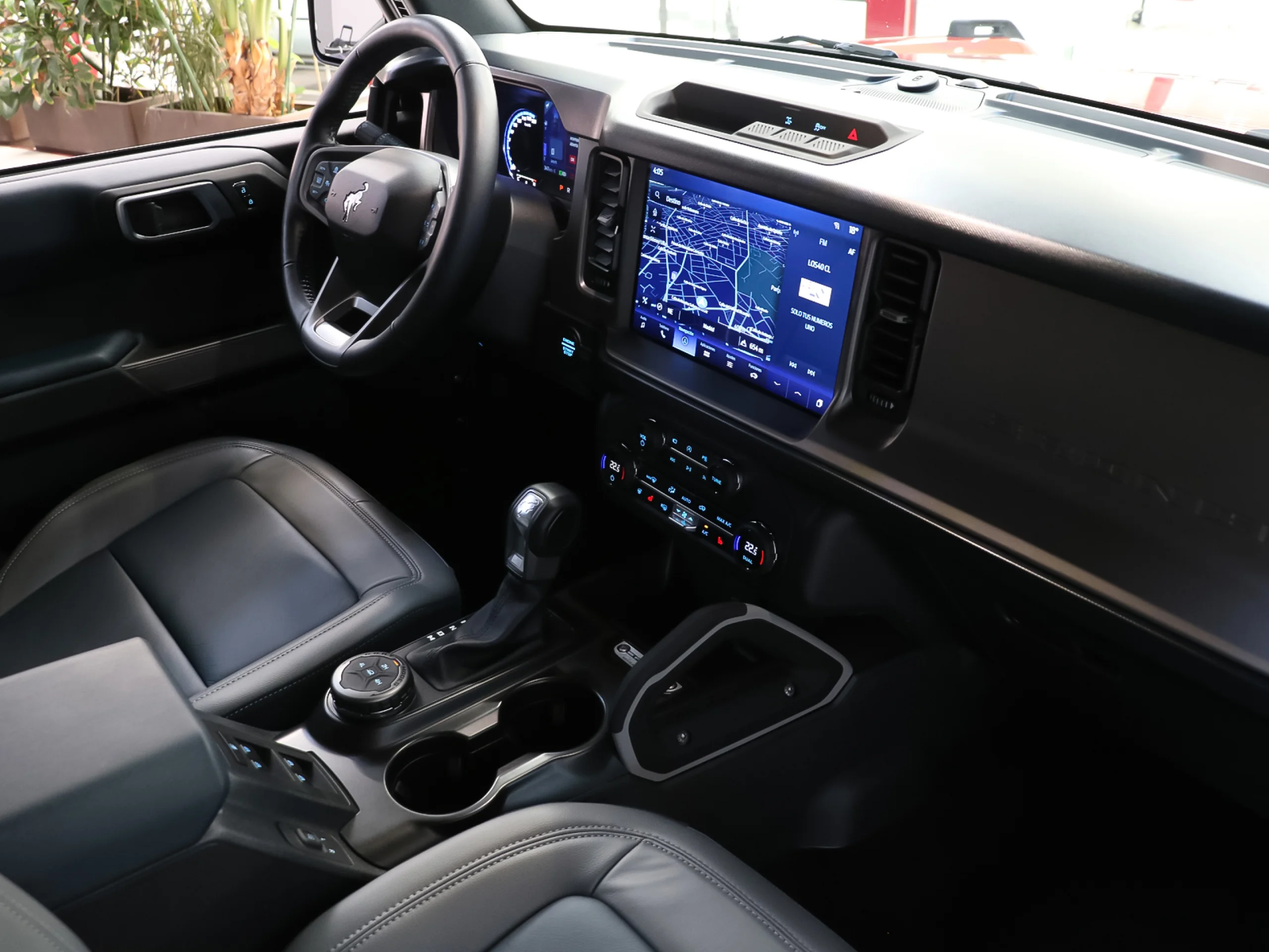 Ford Bronco 2.7 EcoBoost V6 Outer Banks 4x4 In Auto 246 kW (335 CV) - Foto 5