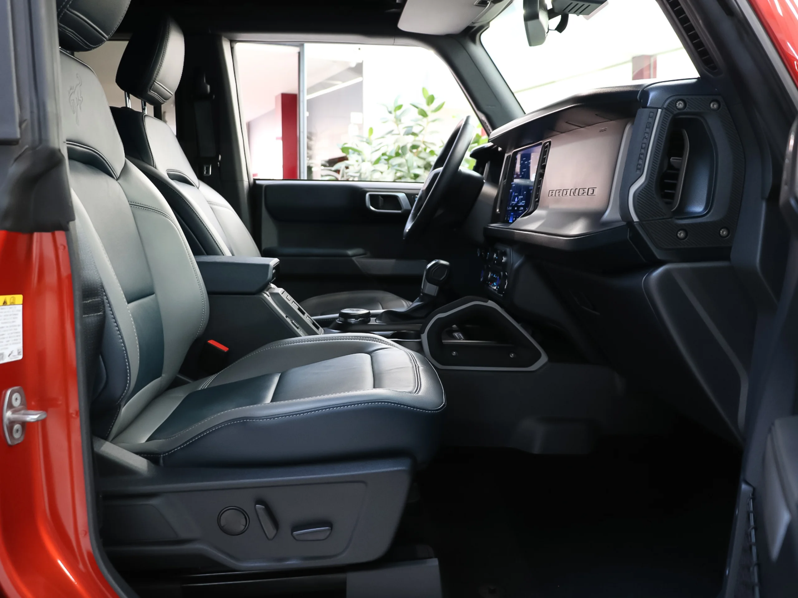 Ford Bronco 2.7 EcoBoost V6 Outer Banks 4x4 In Auto 246 kW (335 CV) - Foto 6