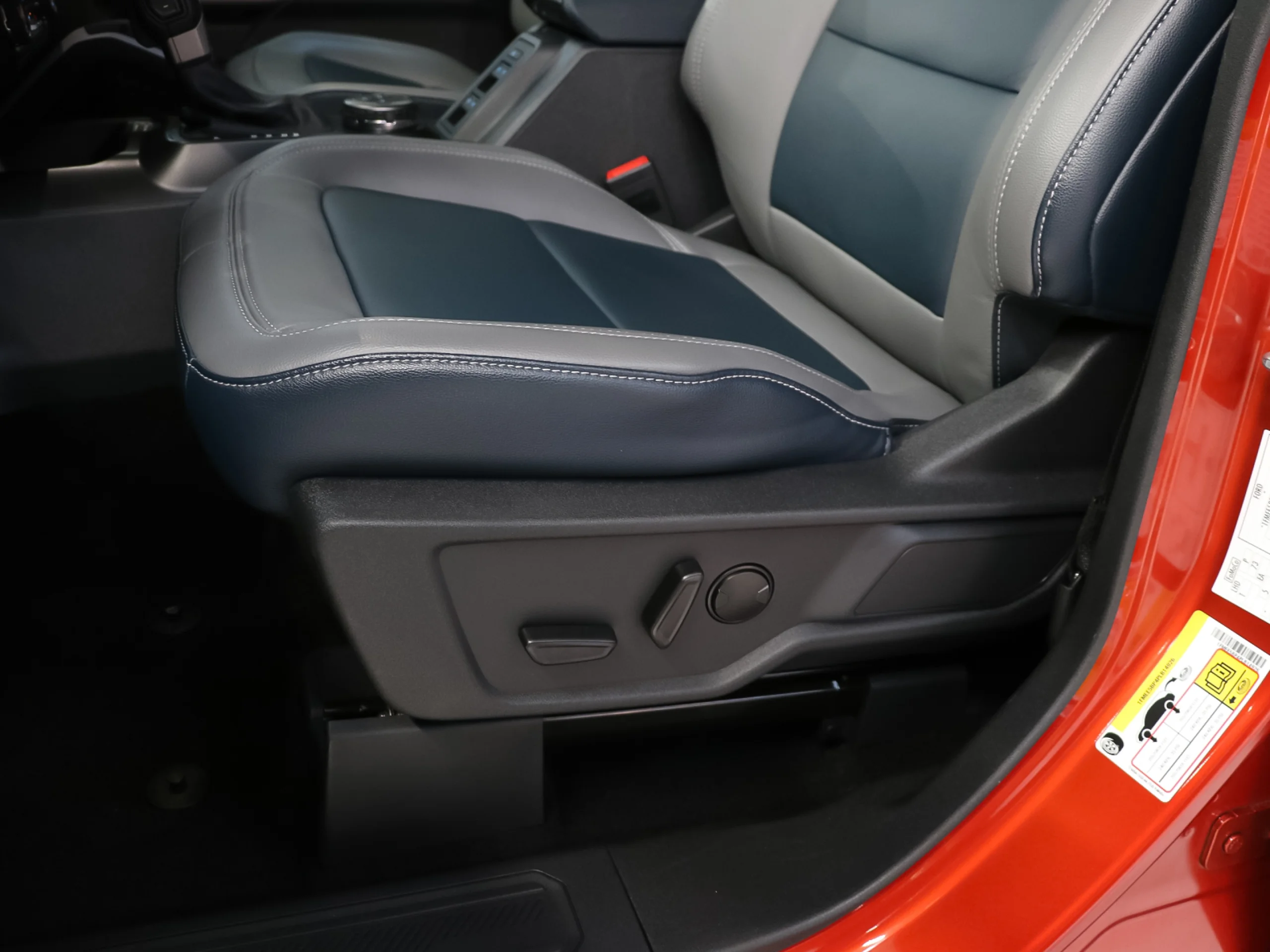 Ford Bronco 2.7 EcoBoost V6 Outer Banks 4x4 In Auto 246 kW (335 CV) - Foto 9