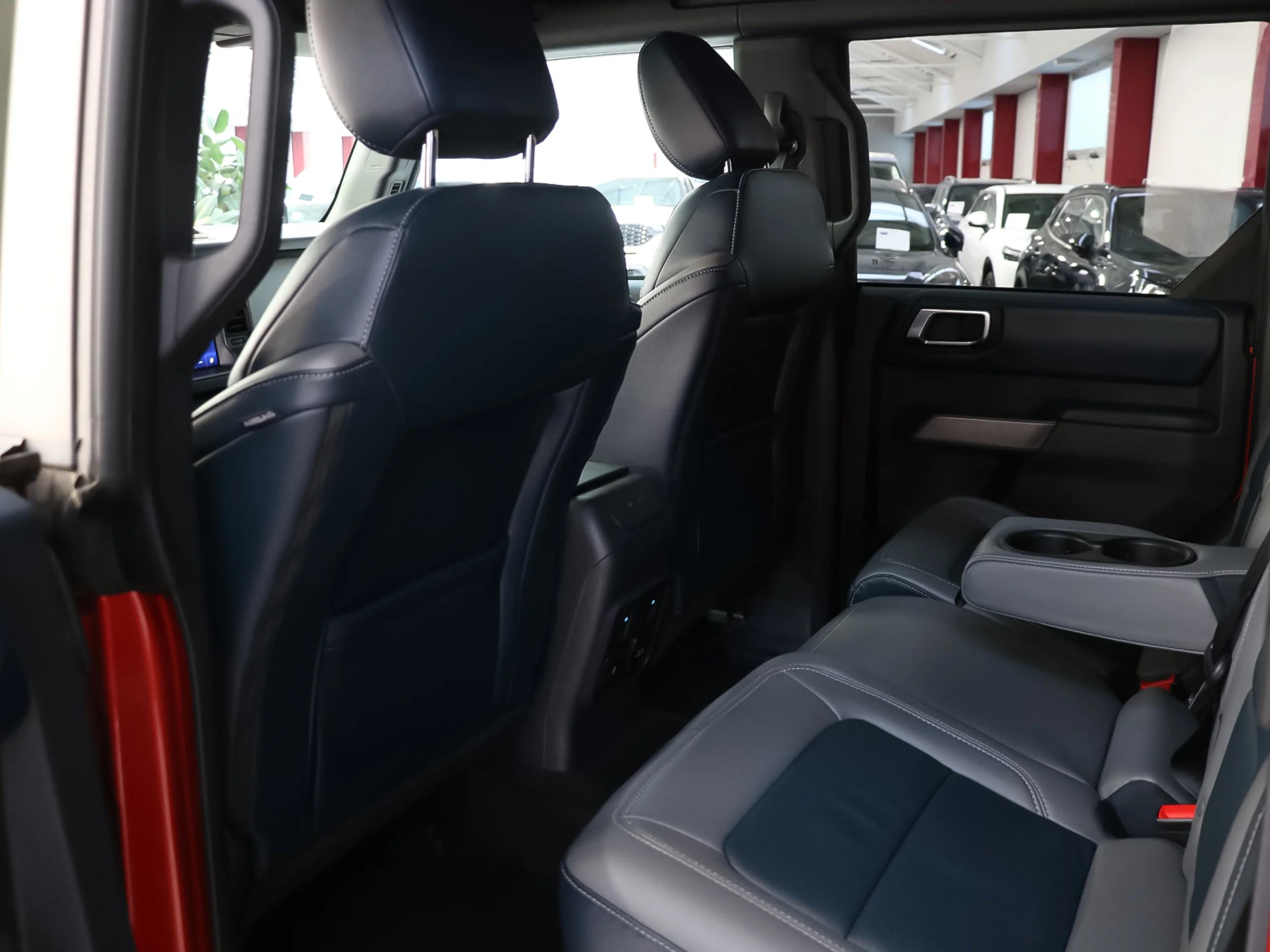 Ford Bronco 2.7 EcoBoost V6 Outer Banks 4x4 In Auto 246 kW (335 CV) - Foto 11