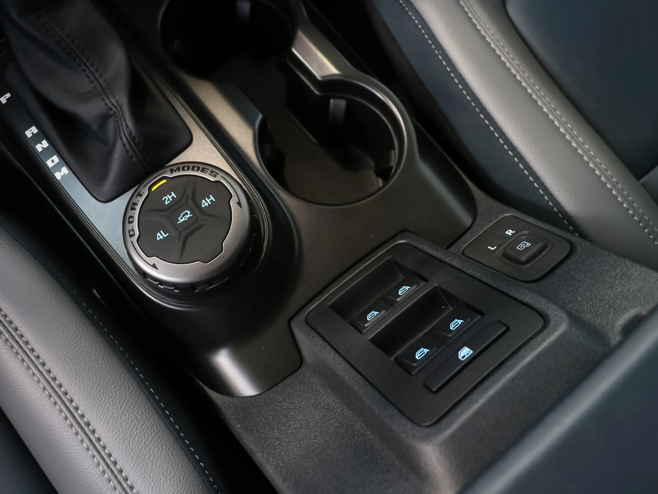 Ford Bronco 2.7 EcoBoost V6 Outer Banks 4x4 In Auto 246 kW (335 CV) - Foto 36