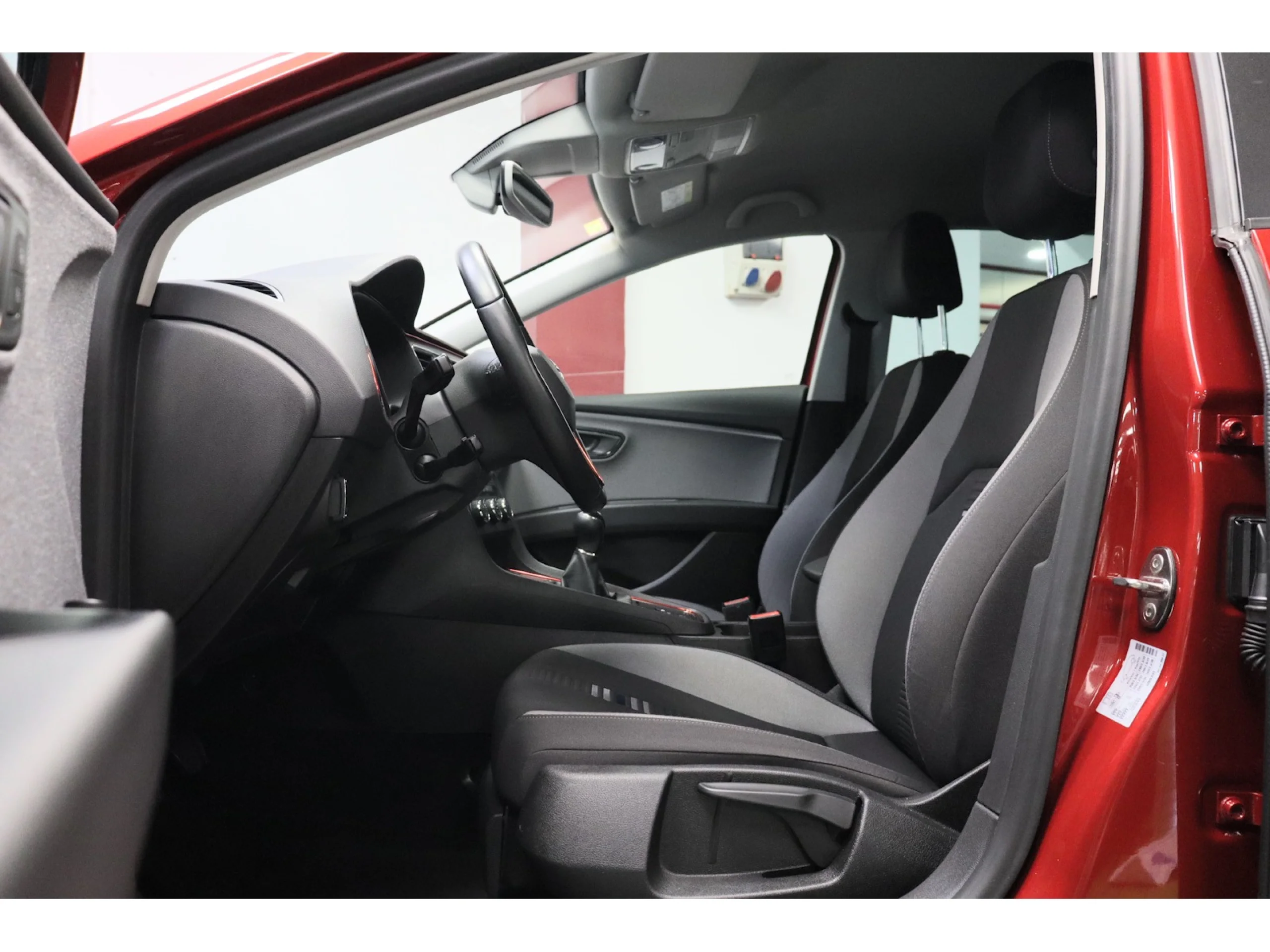 SEAT León 1.6 TDI S&S Style Visio Edition 85 kW (115 CV) - Foto 4