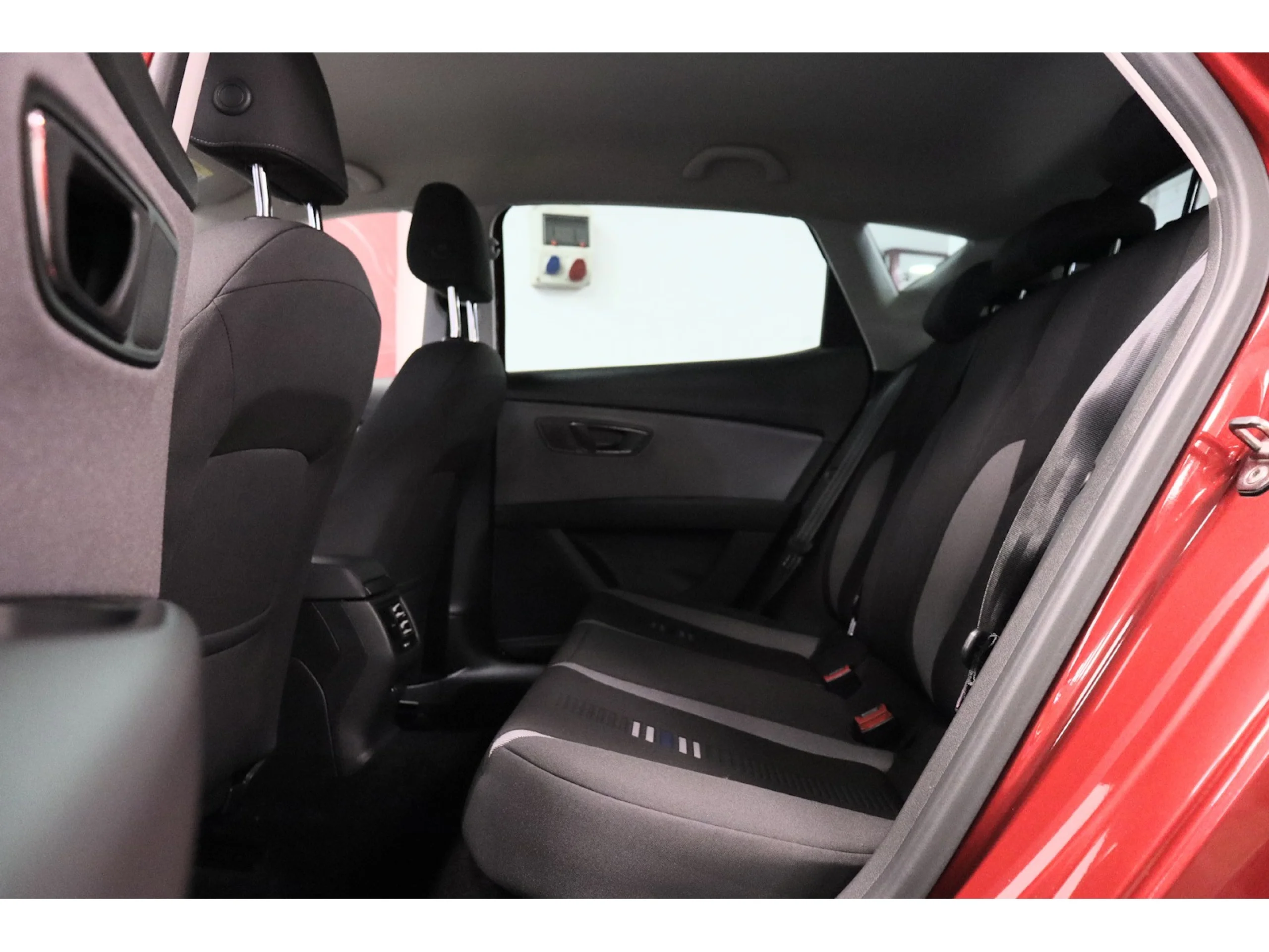 SEAT León 1.6 TDI S&S Style Visio Edition 85 kW (115 CV) - Foto 6