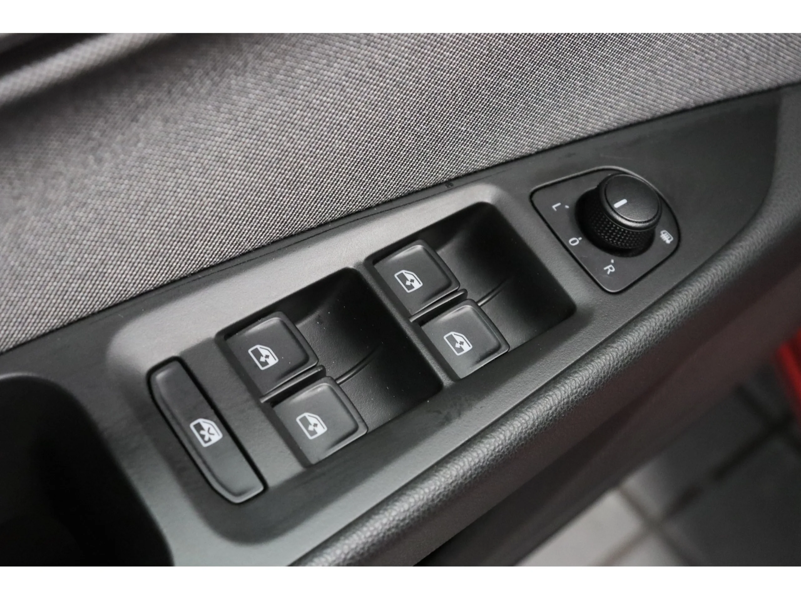 SEAT León 1.6 TDI S&S Style Visio Edition 85 kW (115 CV) - Foto 9