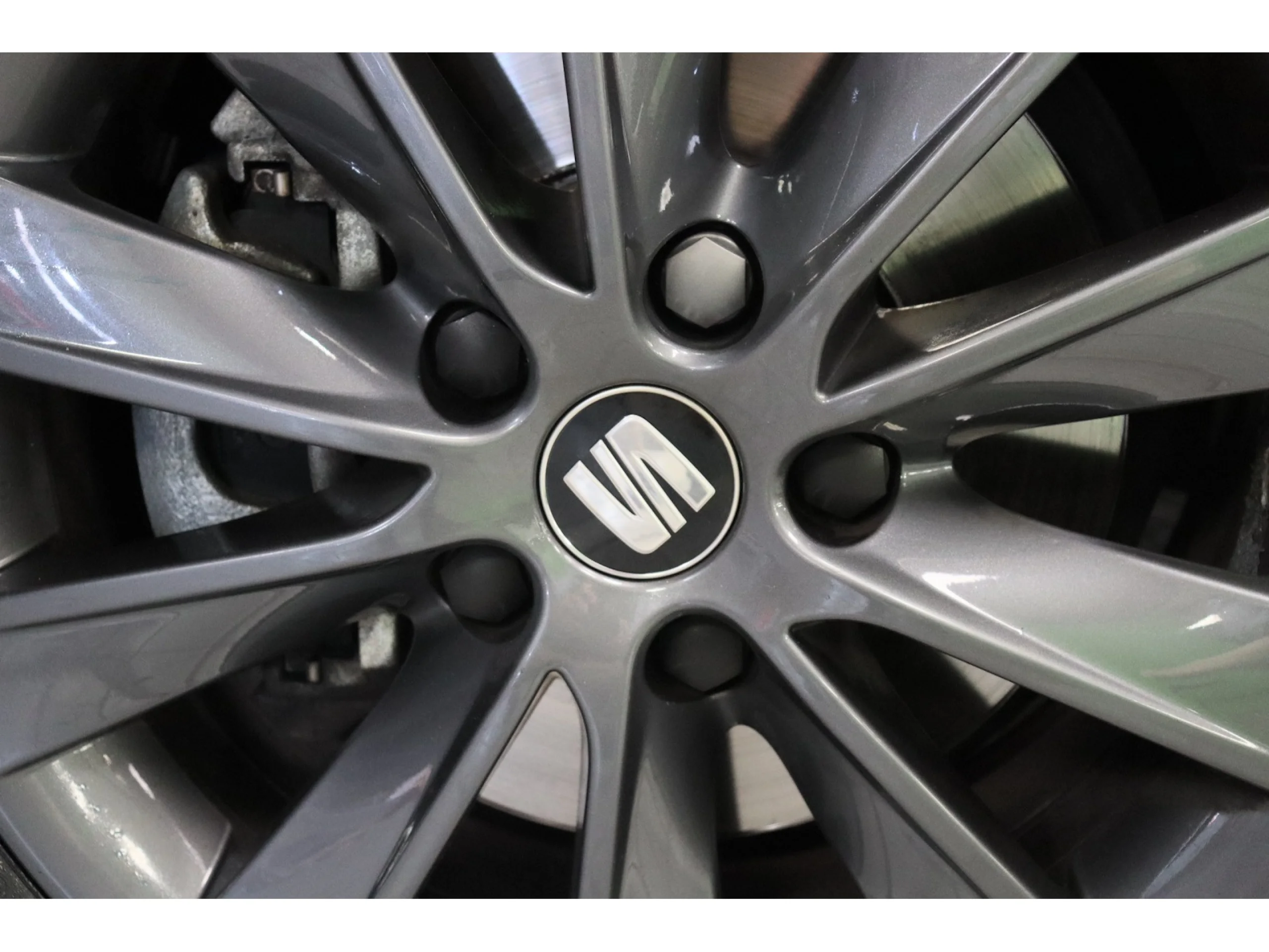 SEAT León 1.6 TDI S&S Style Visio Edition 85 kW (115 CV) - Foto 19