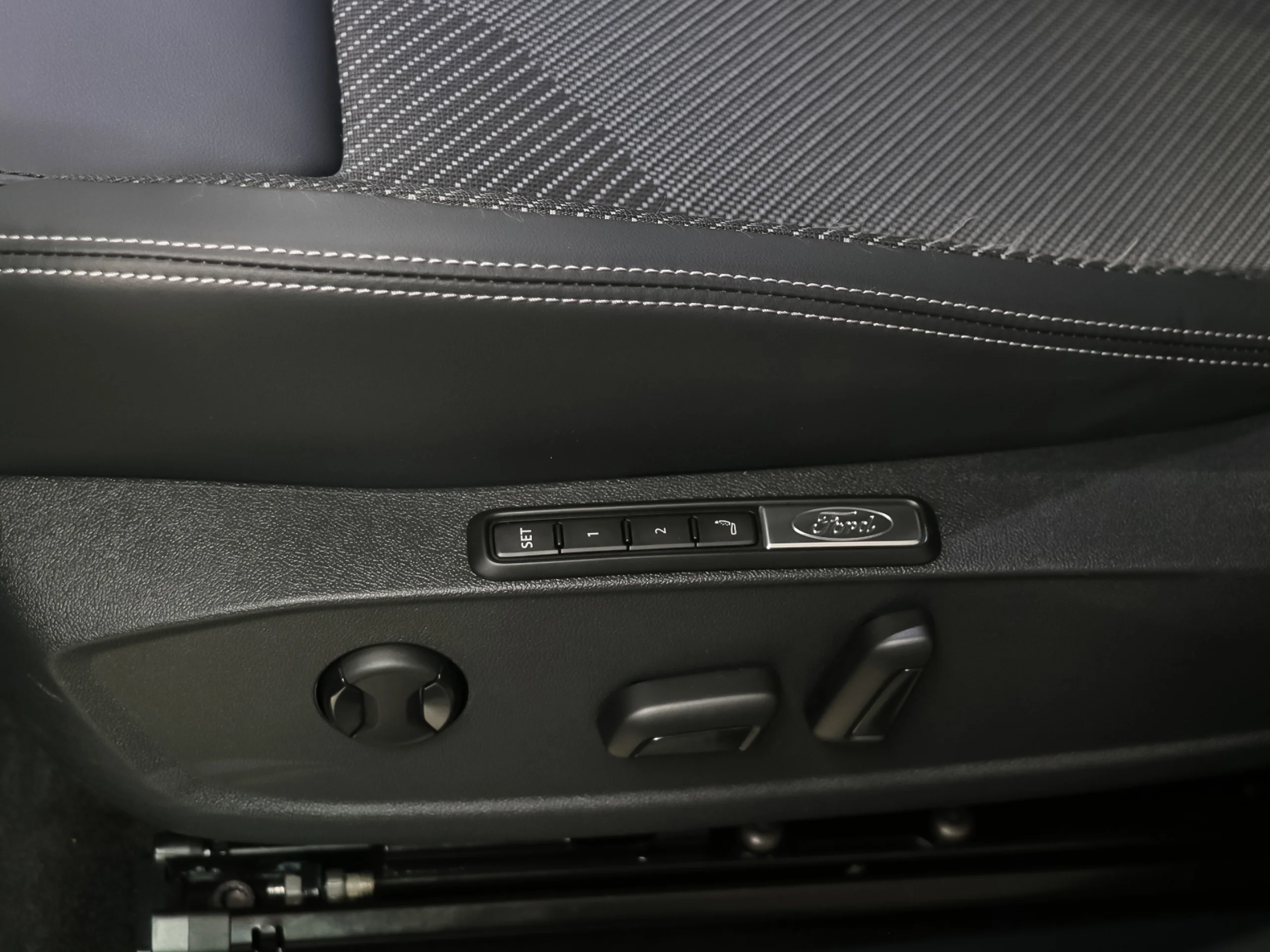 Ford Explorer CX740S Rango Extendido RWD 77kWh 210 kW (286 CV) - Foto 5