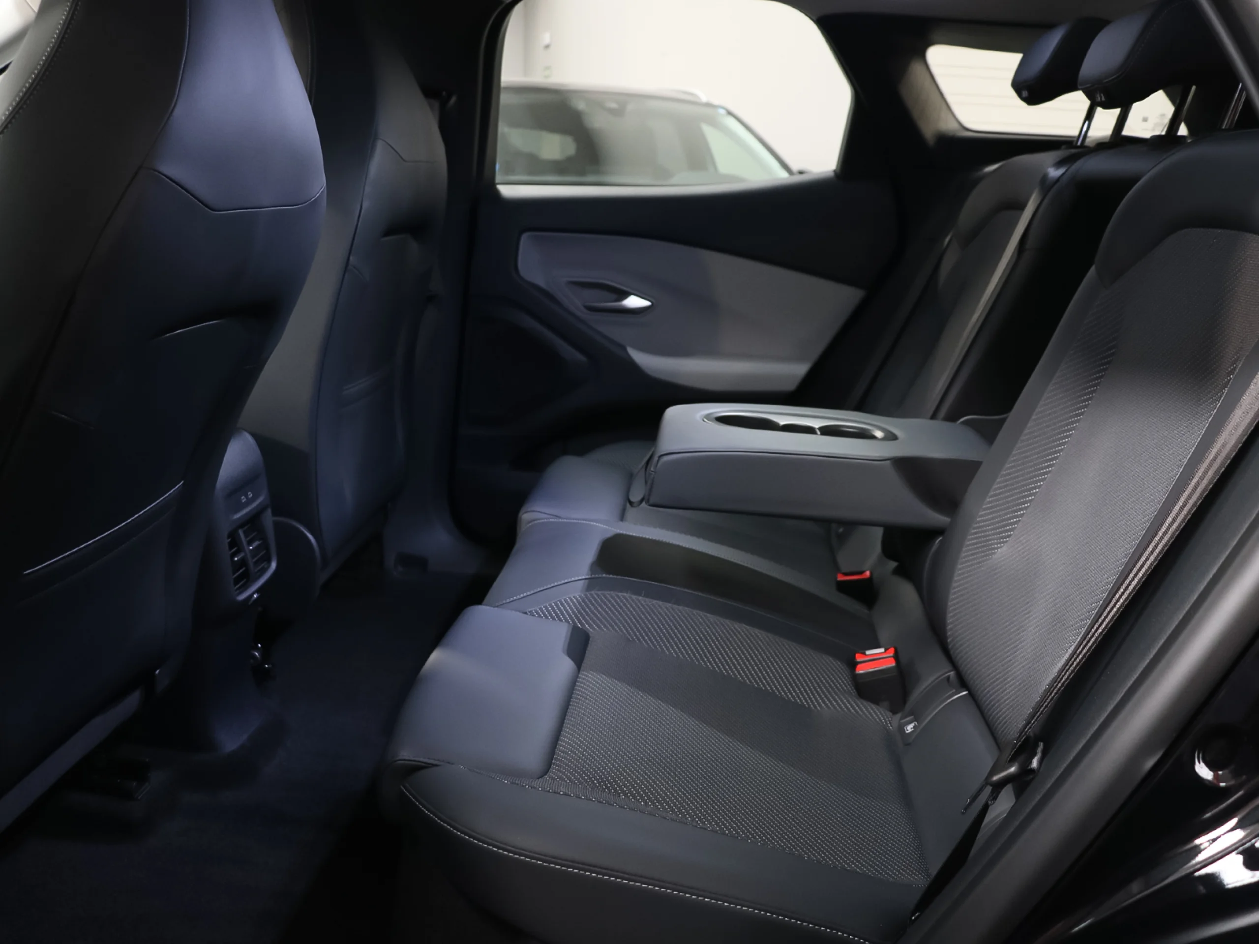 Ford Explorer CX740S Rango Extendido RWD 77kWh 210 kW (286 CV) - Foto 8