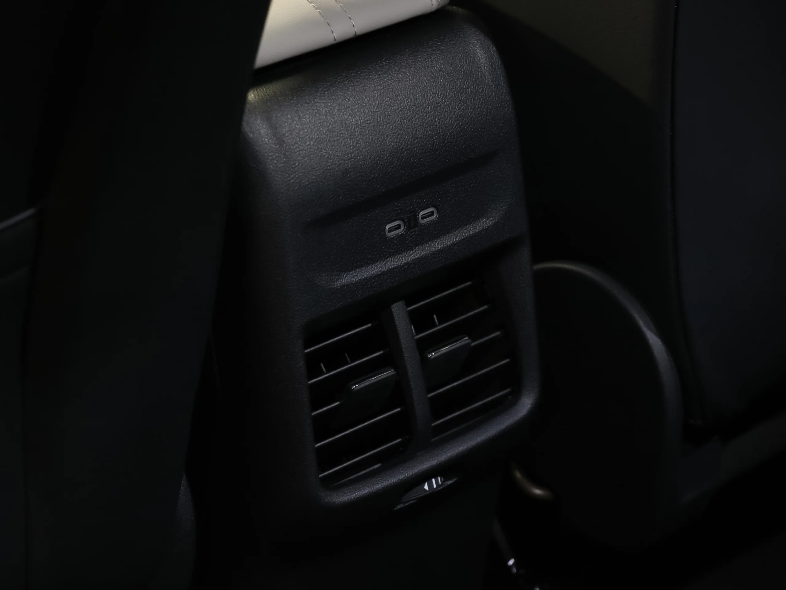 Ford Explorer CX740S Rango Extendido RWD 77kWh 210 kW (286 CV) - Foto 9