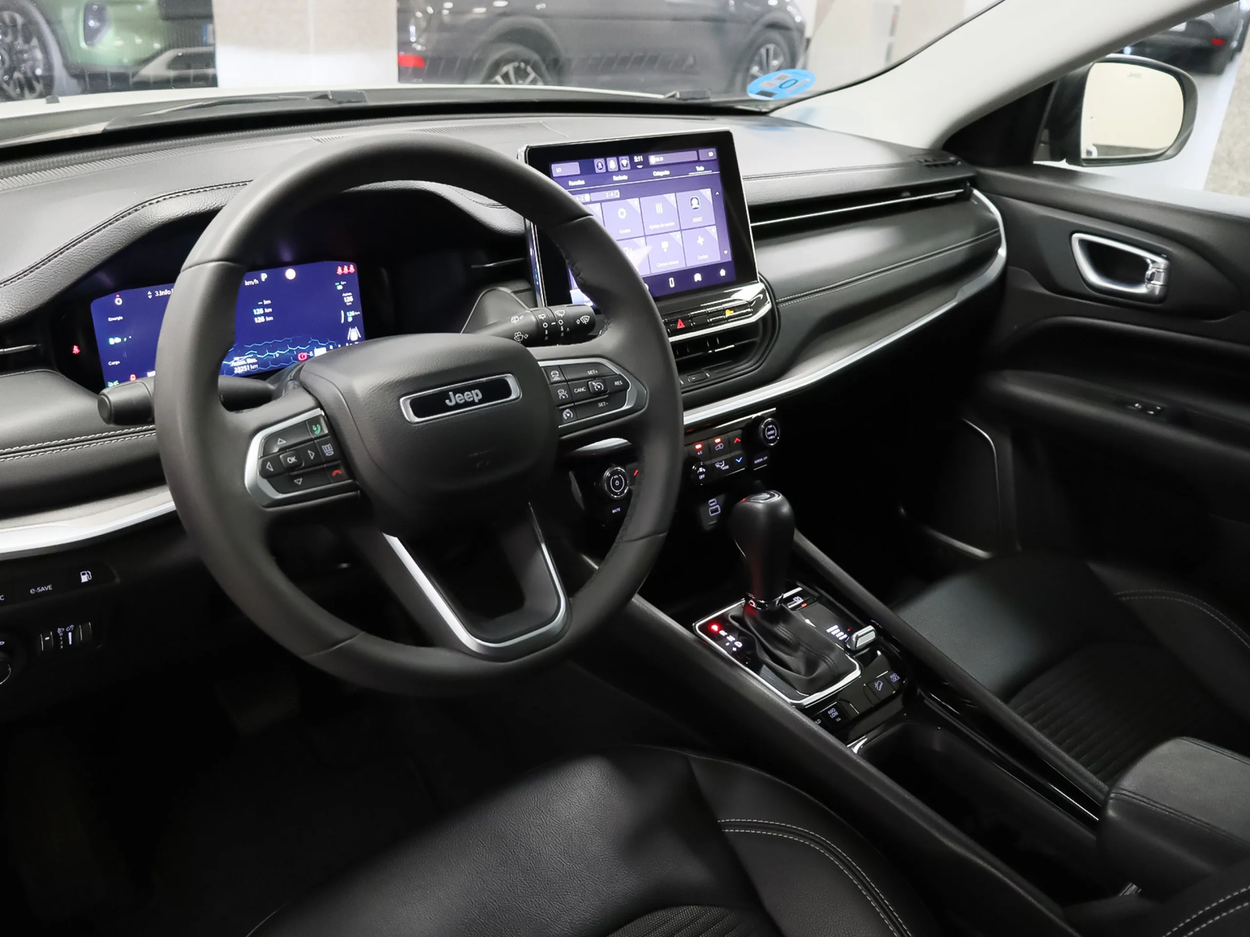 Jeep Compass 1.3 PHEV Limited AWD AT 140 kW (190 CV) - Foto 4