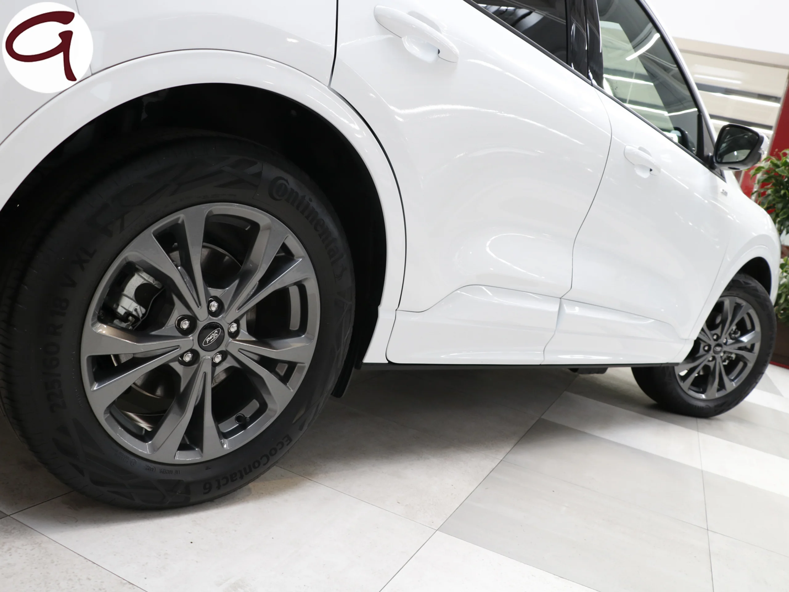 Ford Kuga 2.5 Duratec PHEV ST-Line X Auto 165 kW (225 CV) - Foto 35