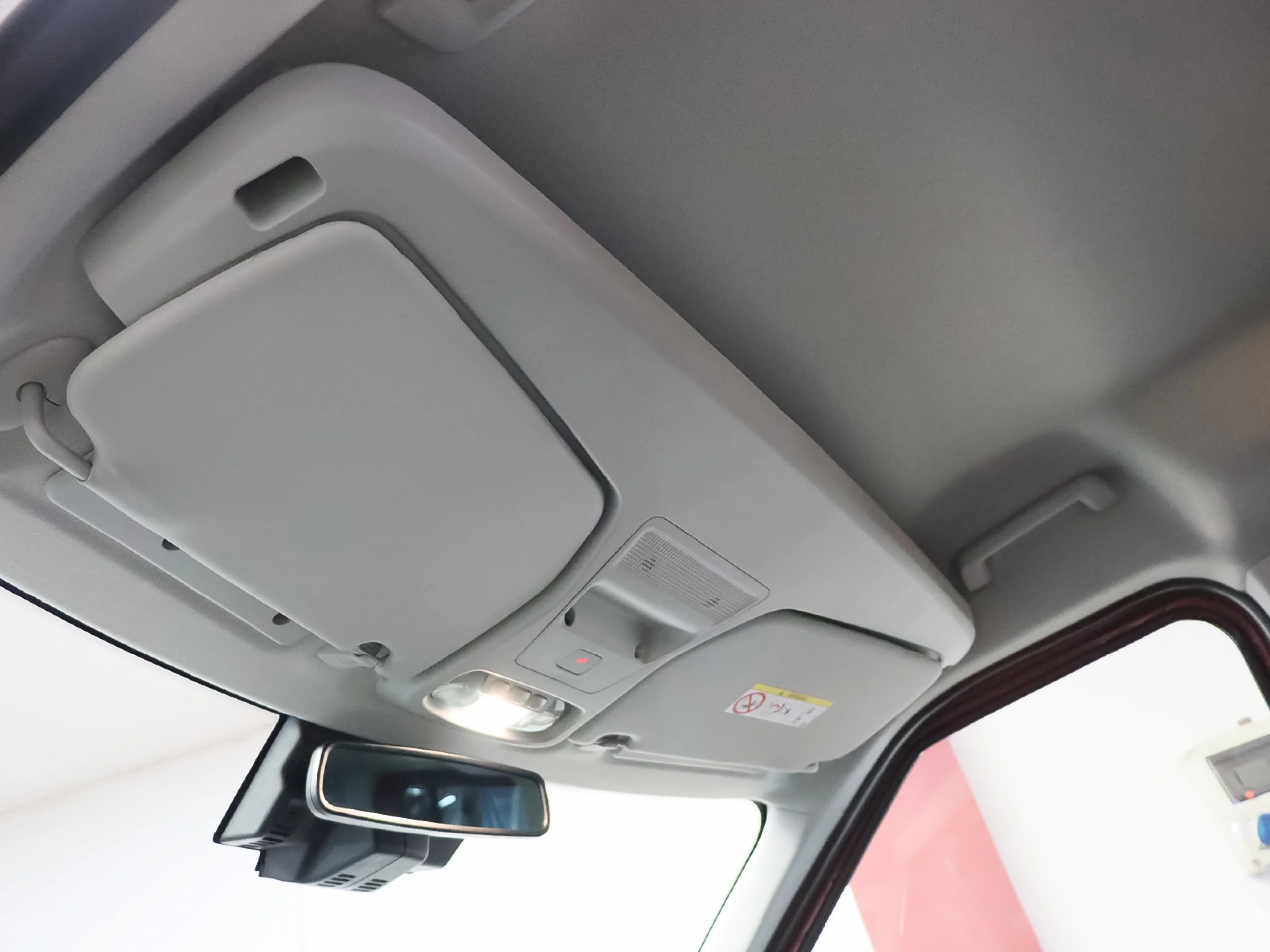 Ford Tourneo Courier BEV 43,5kWh Titanium Auto 100 kW (136 CV) - Foto 35