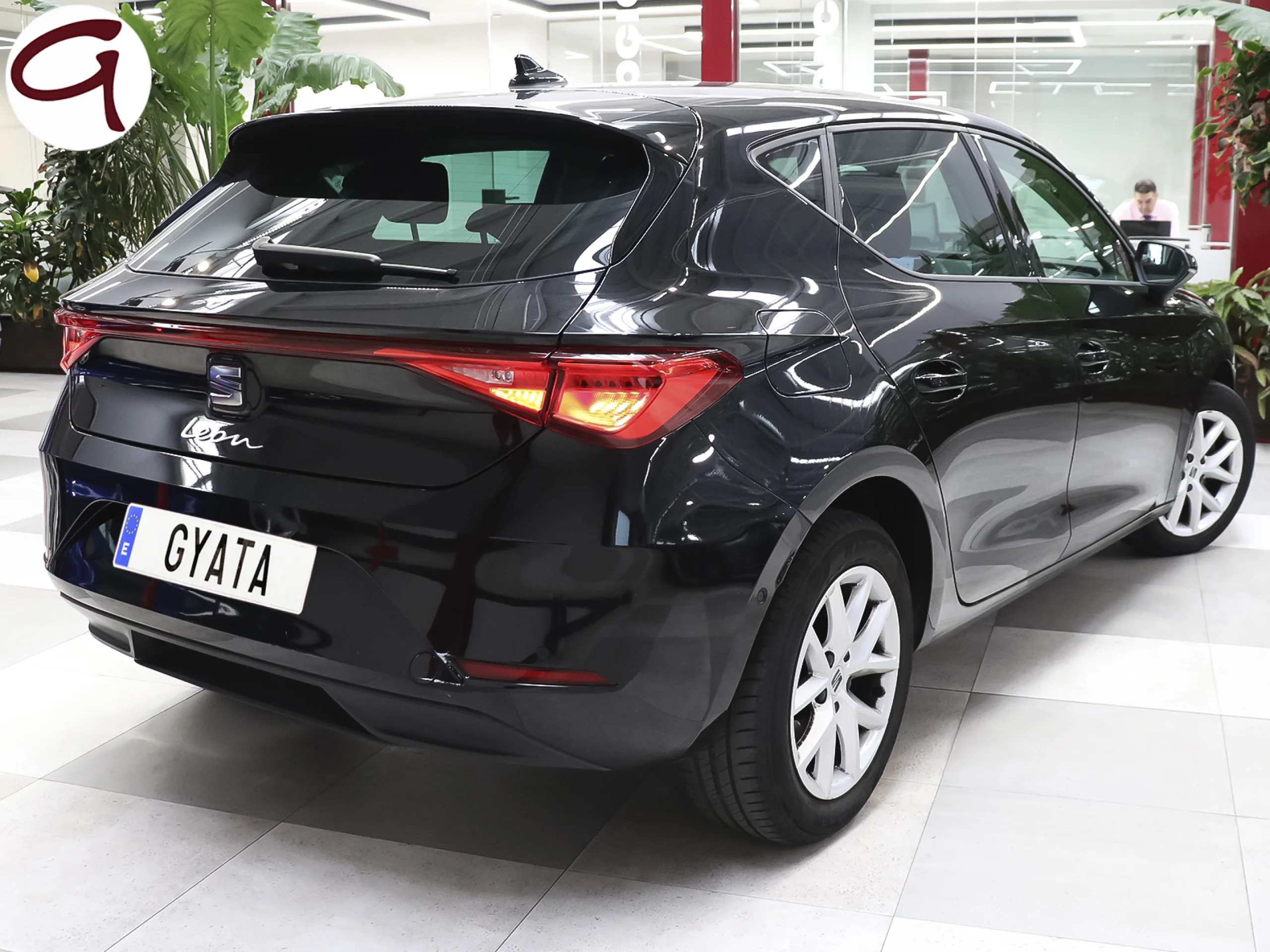 SEAT León 2.0 TDI S&S Style Go 85 kW (115 CV) - Foto 3