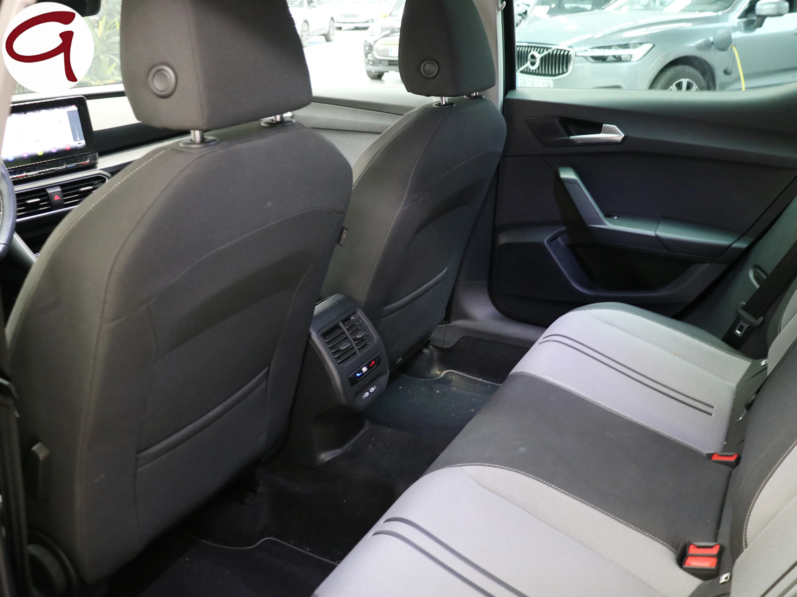 SEAT León 2.0 TDI S&S Style Go 85 kW (115 CV) - Foto 9