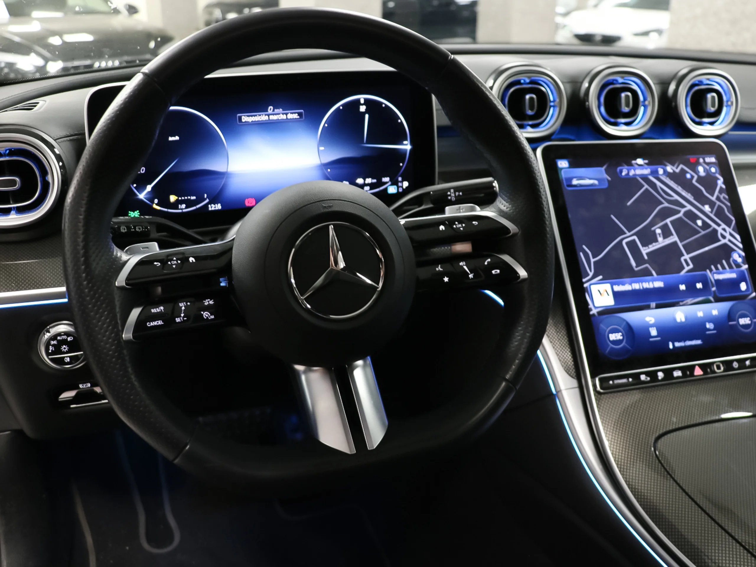 Mercedes-Benz Clase C C Estate 300 de 230 kW (313 CV) - Foto 35