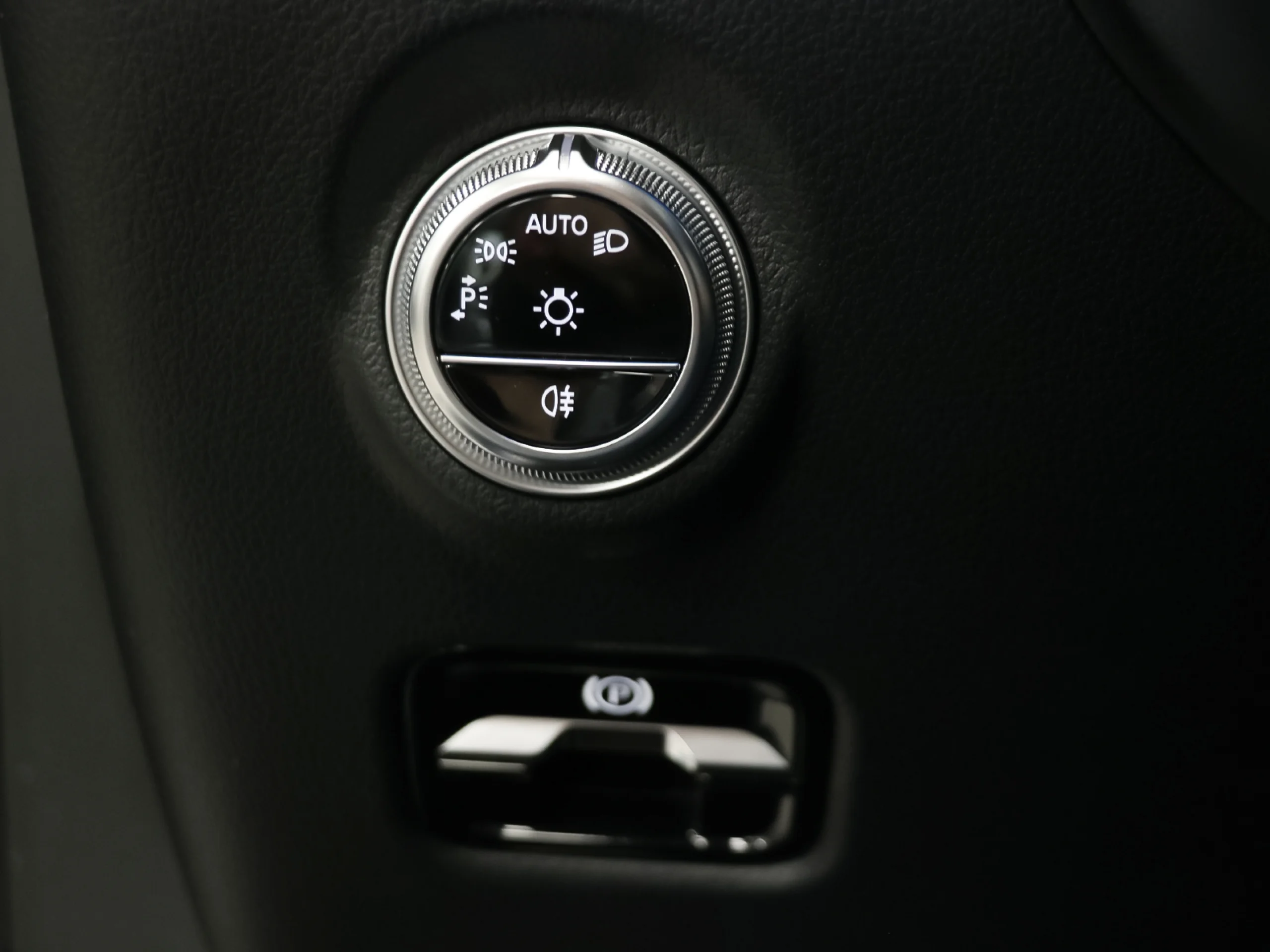 Mercedes-Benz Clase C C Estate 300 de 230 kW (313 CV) - Foto 41