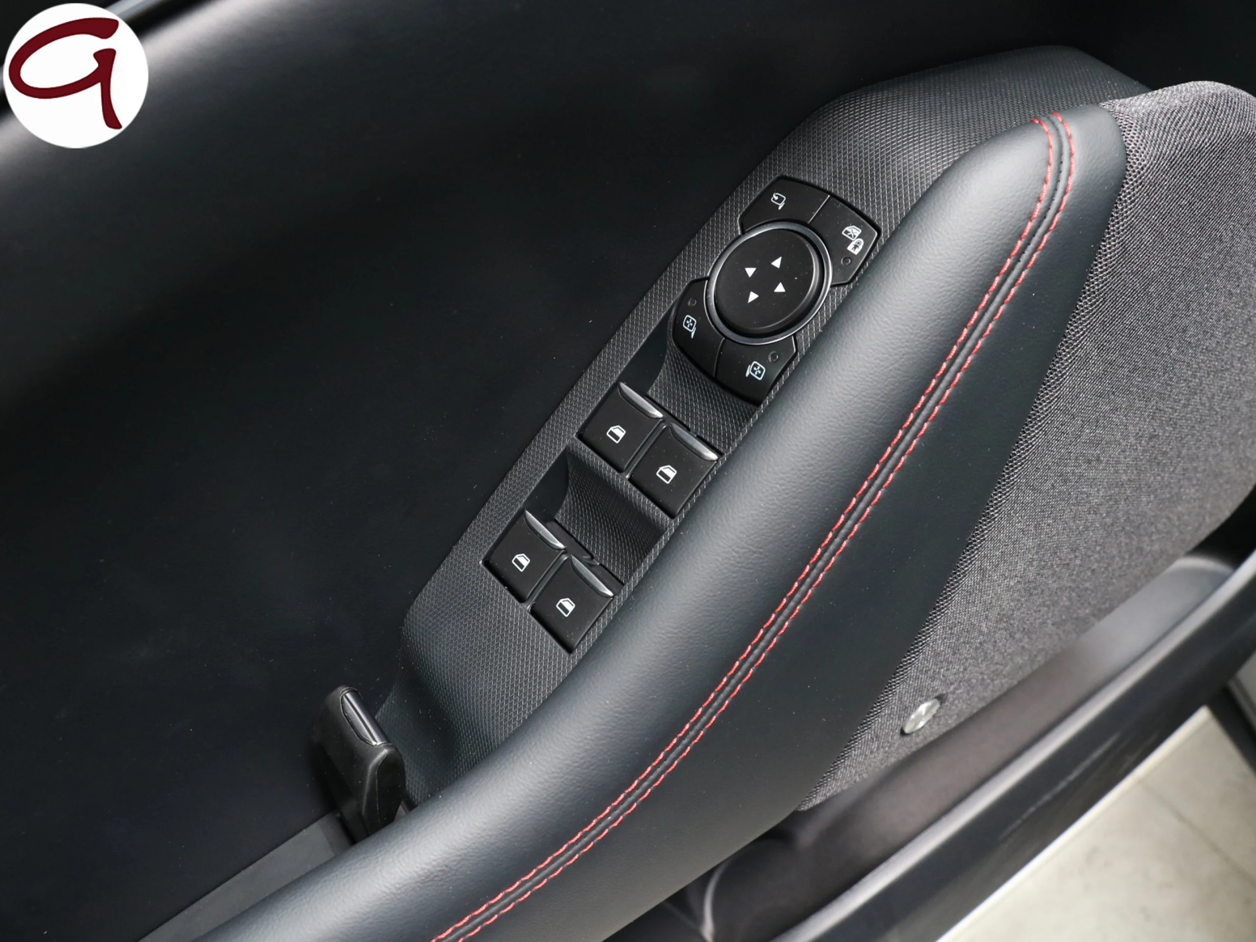 Ford Mustang Mach-E Batería 75.7Kwh Base 198 kW (269 CV) - Foto 38