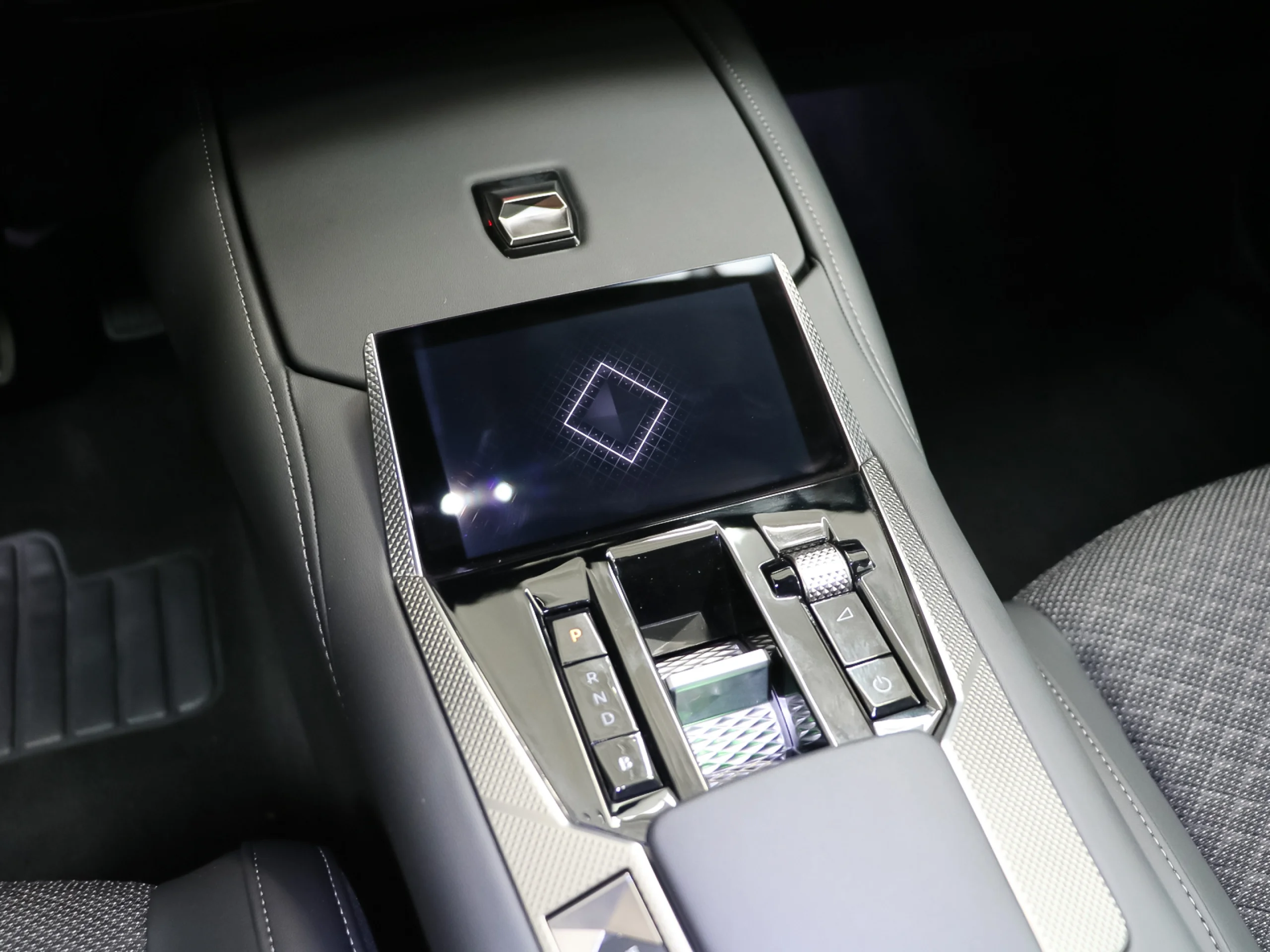 DS Ds4 E-TENSE Trocadero 165 kW (225 CV) - Foto 29