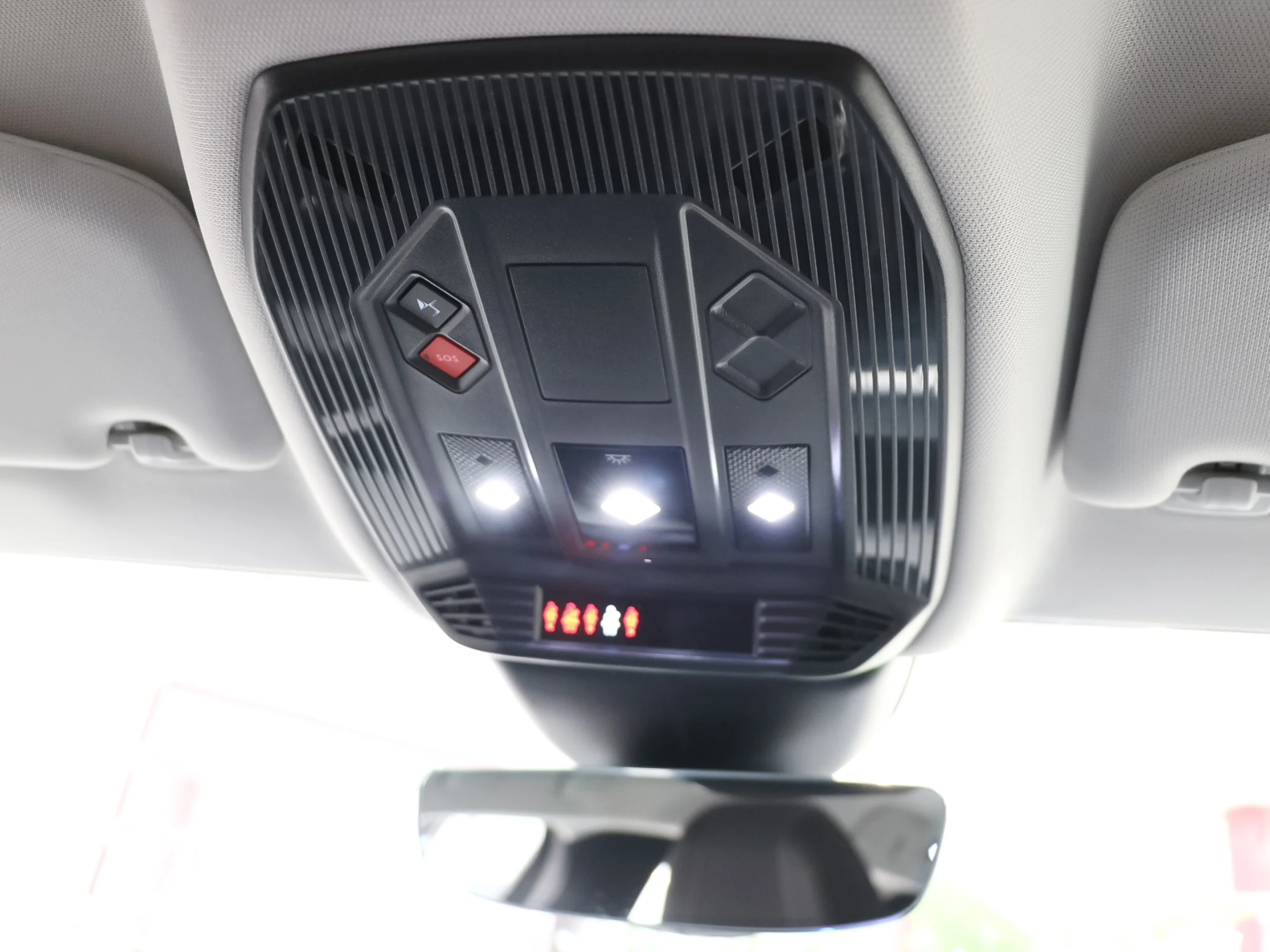 DS Ds4 E-TENSE Trocadero 165 kW (225 CV) - Foto 33