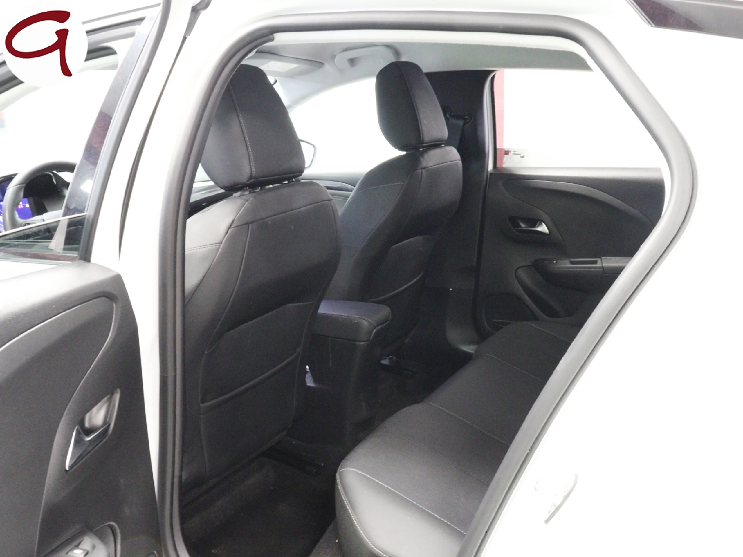 Opel Corsa-e 50kWh Elegance-e 100 kW (136 CV) - Foto 6