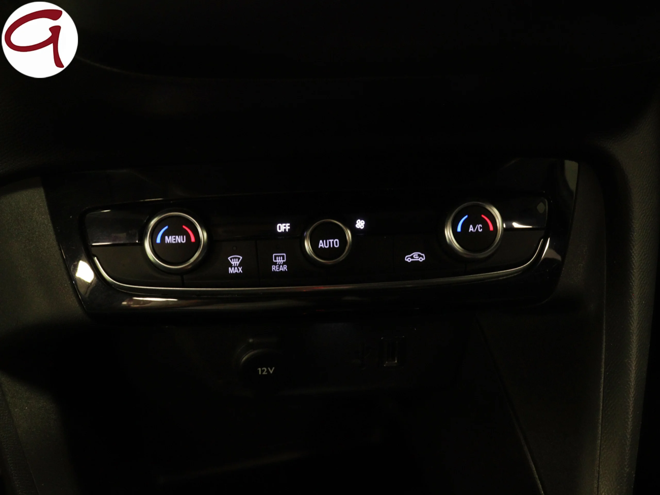 Opel Corsa-e 50kWh Elegance-e 100 kW (136 CV) - Foto 35