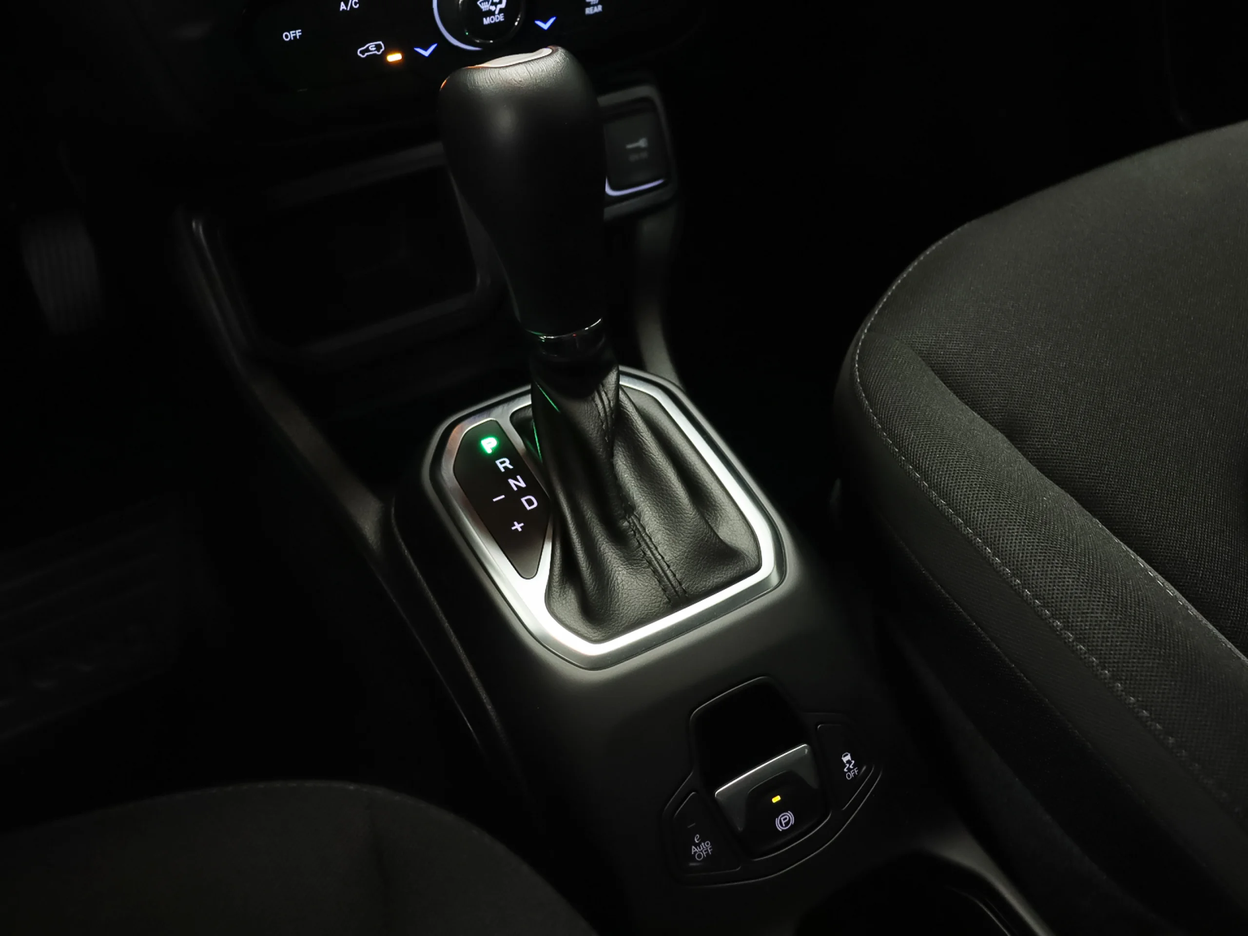 Jeep Renegade eHybrid 1.5 Limited ATX 96 kW (130 CV) - Foto 29