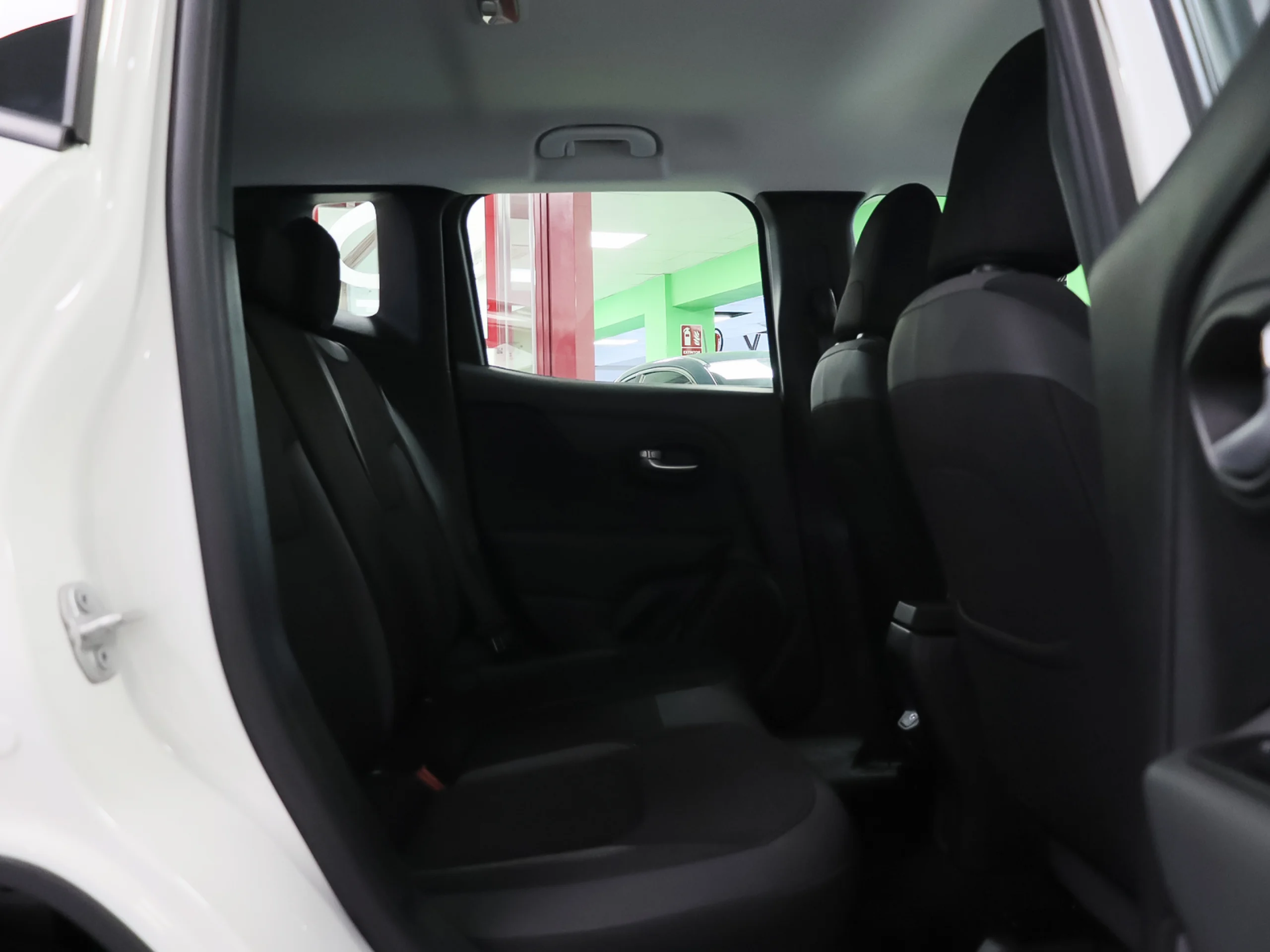 Jeep Renegade eHybrid 1.5 Limited ATX 96 kW (130 CV) - Foto 9