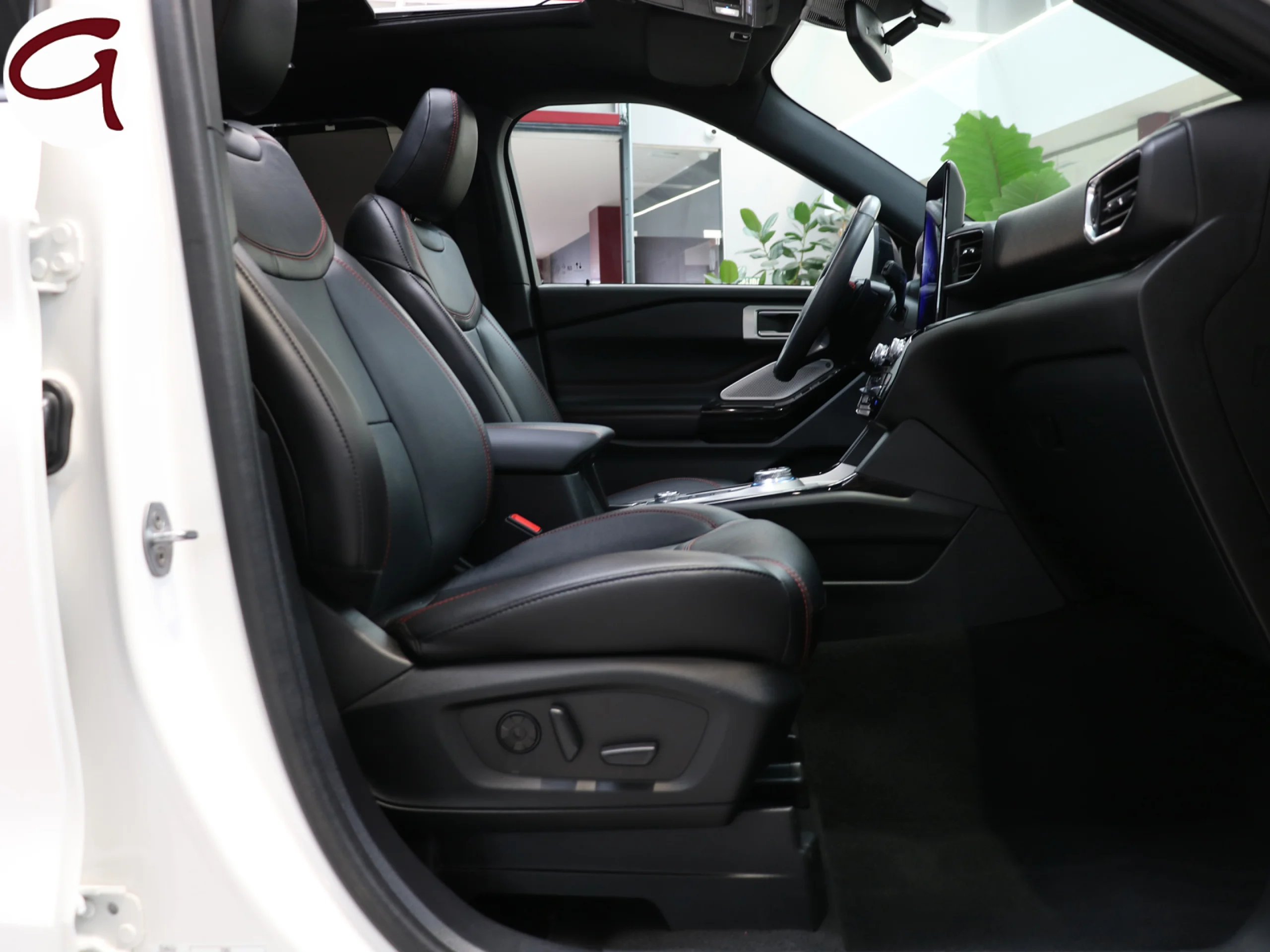 Ford Explorer 3.0 PHEV ST Line AWD 336 kW (457 CV) - Foto 6