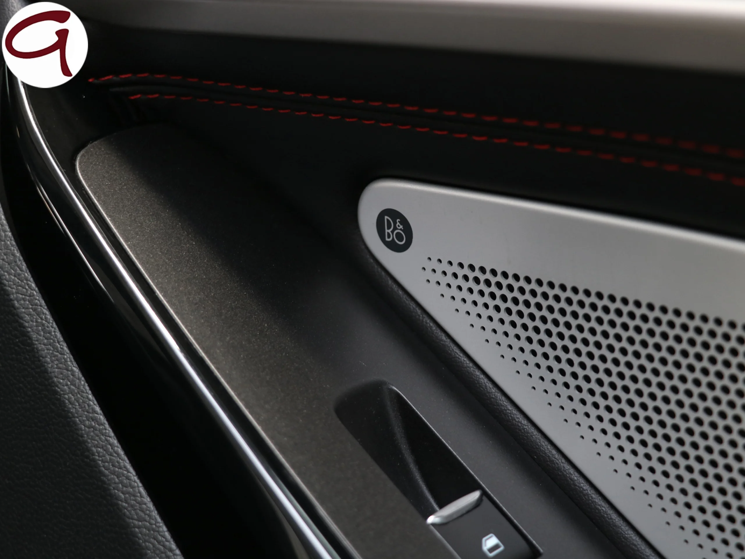 Ford Explorer 3.0 PHEV ST Line AWD 336 kW (457 CV) - Foto 8