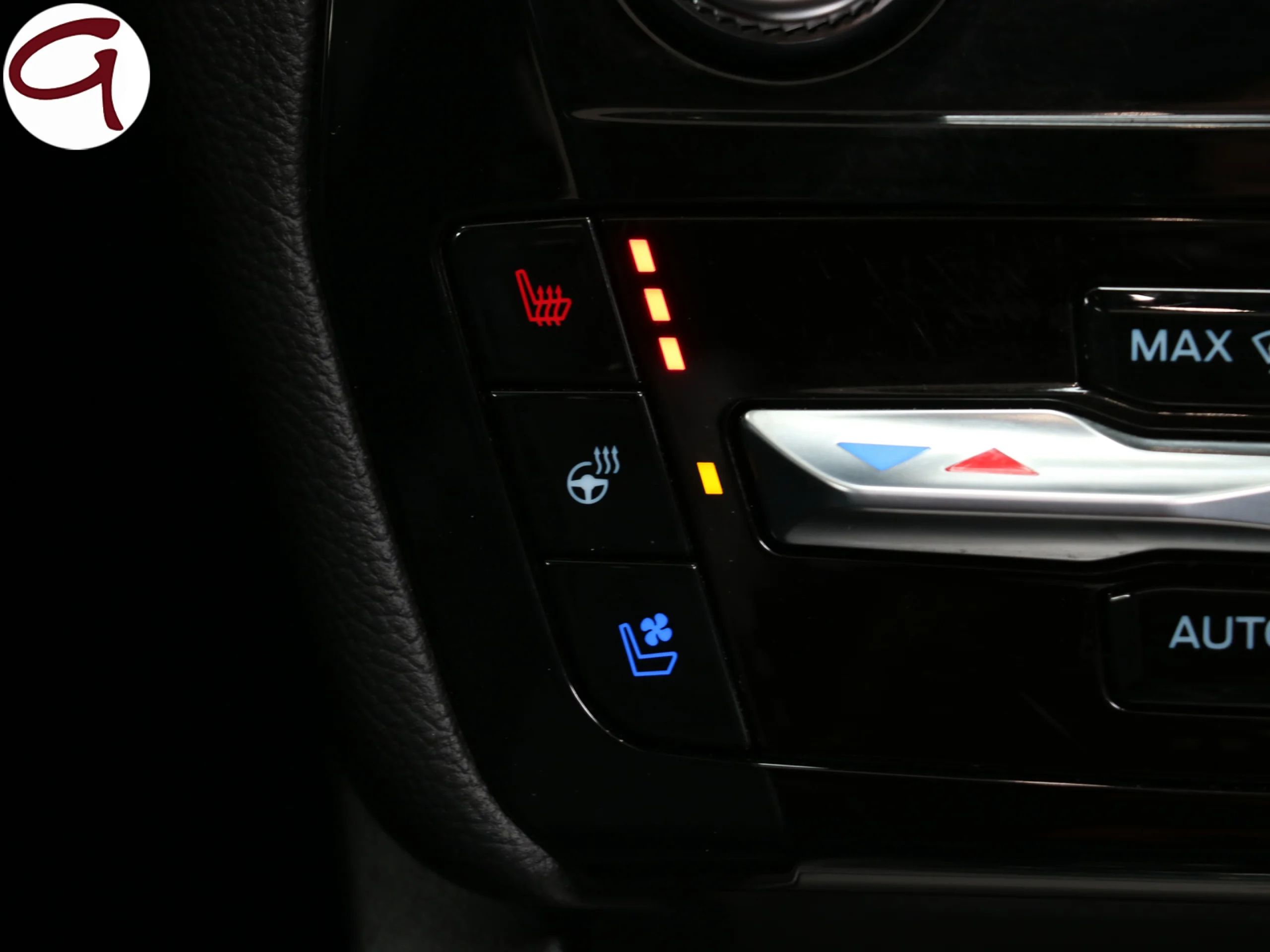 Ford Explorer 3.0 PHEV ST Line AWD 336 kW (457 CV) - Foto 37