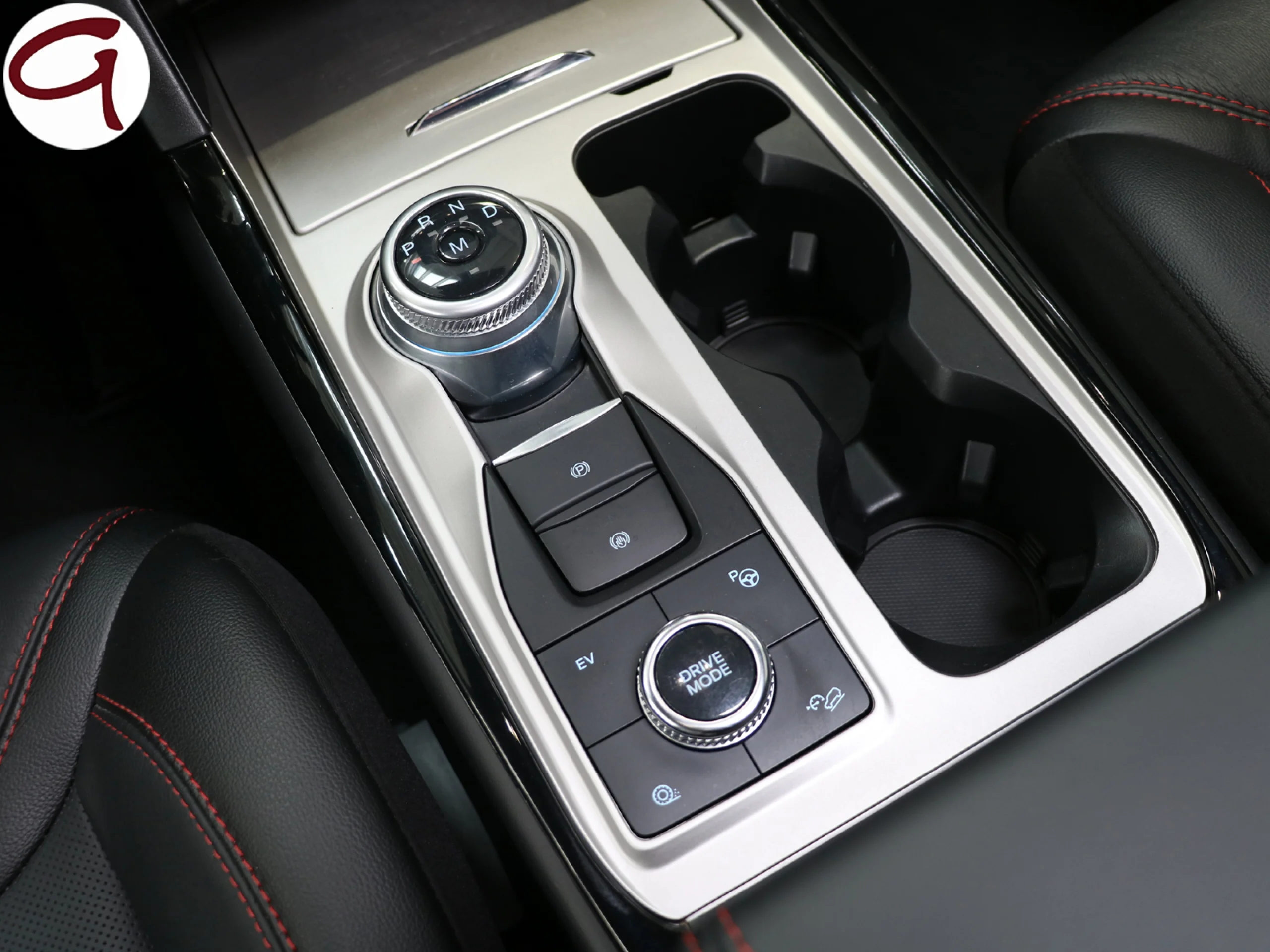 Ford Explorer 3.0 PHEV ST Line AWD 336 kW (457 CV) - Foto 39