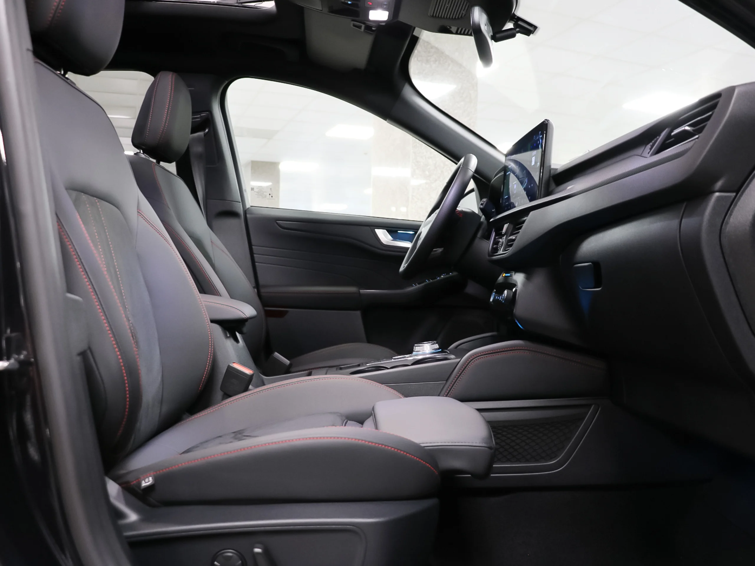 Ford Kuga 2.5 Duratec PHEV ST-Line X Auto 178 kW (243 CV) - Foto 5