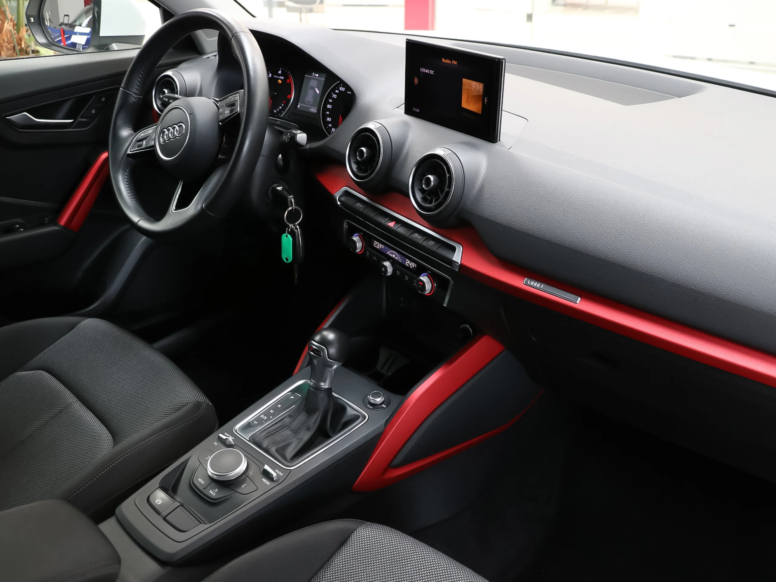 Audi Q2 design 30 TDI 85 kW (116 CV) S tronic - Foto 5