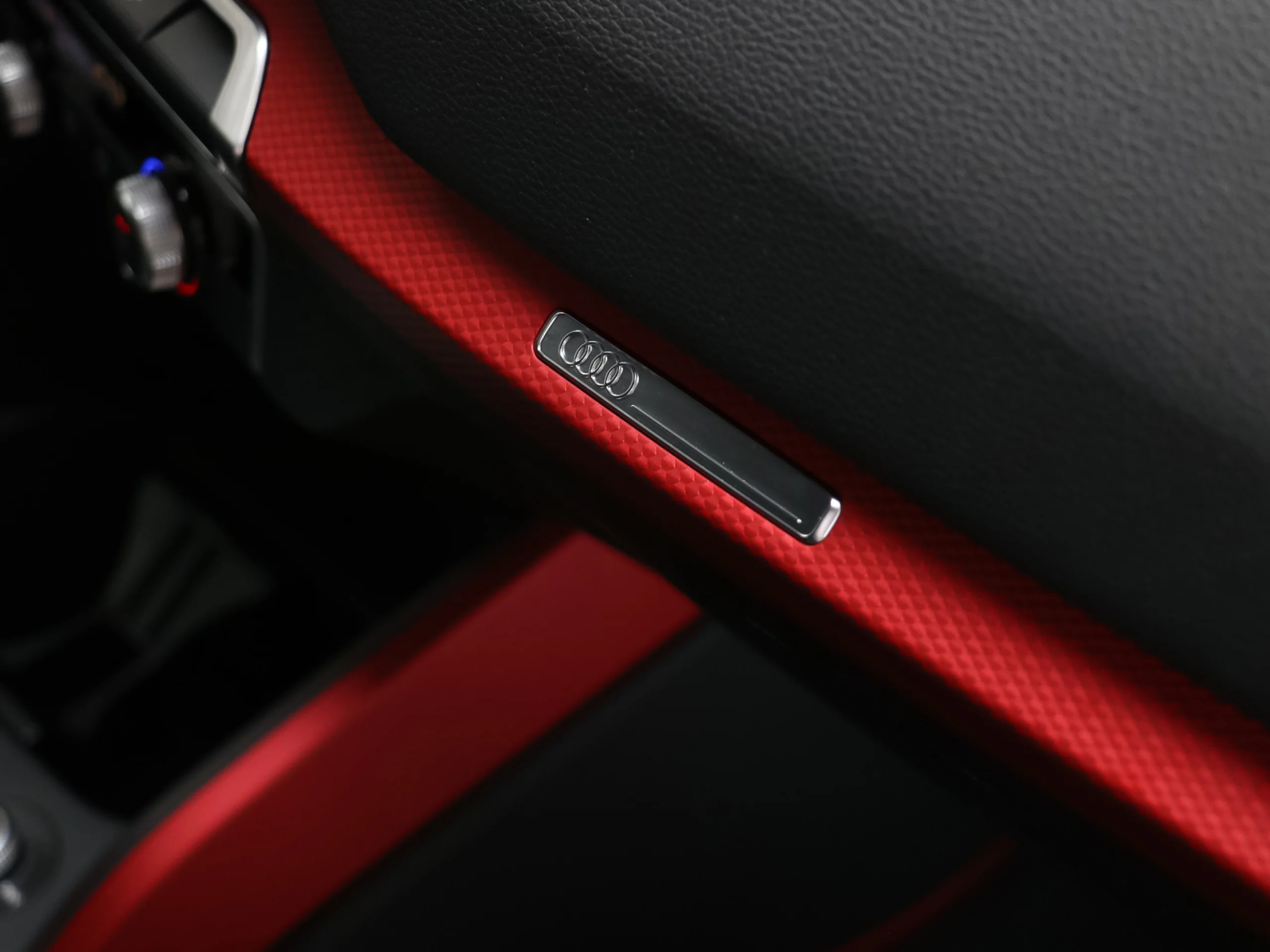 Audi Q2 design 30 TDI 85 kW (116 CV) S tronic - Foto 6