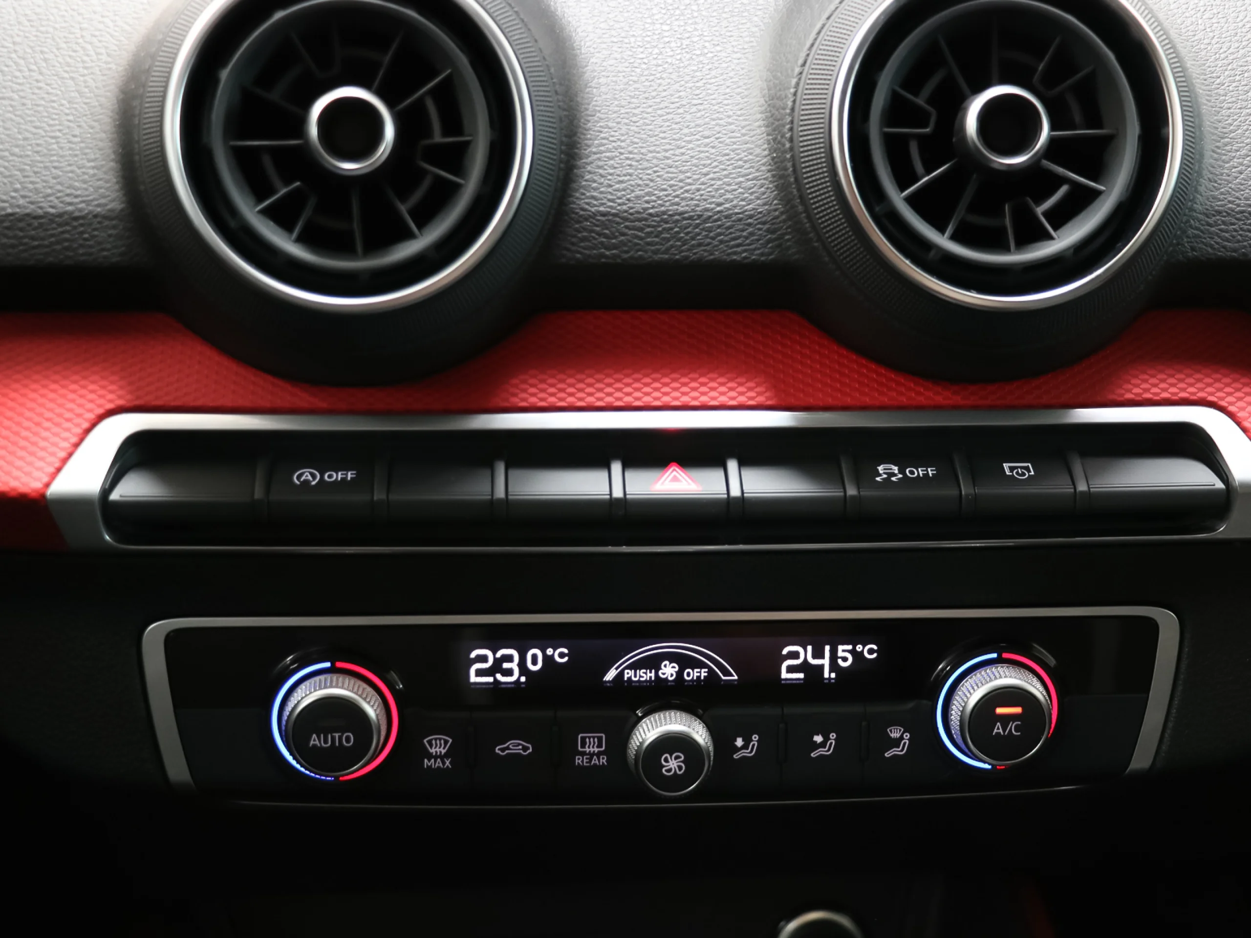 Audi Q2 design 30 TDI 85 kW (116 CV) S tronic - Foto 16